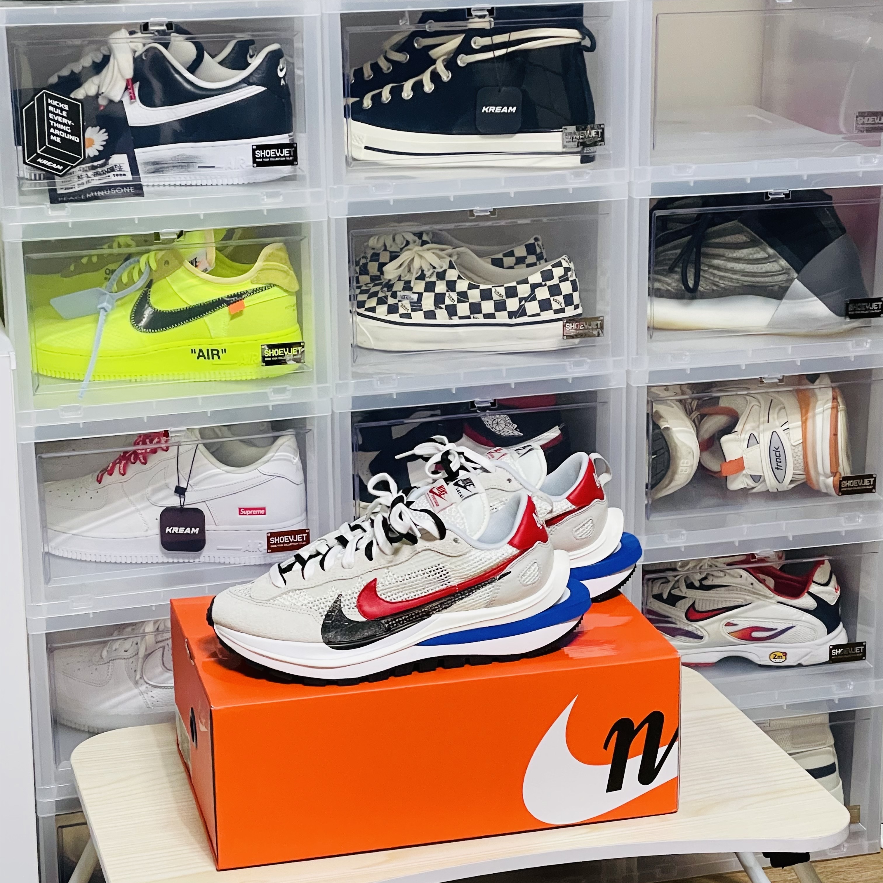 Nike x Sacai VaporWaffle Royal Fuchsia, Nike x Peaceminusone Air Force 1 Low Para-Noise 착용 스타일