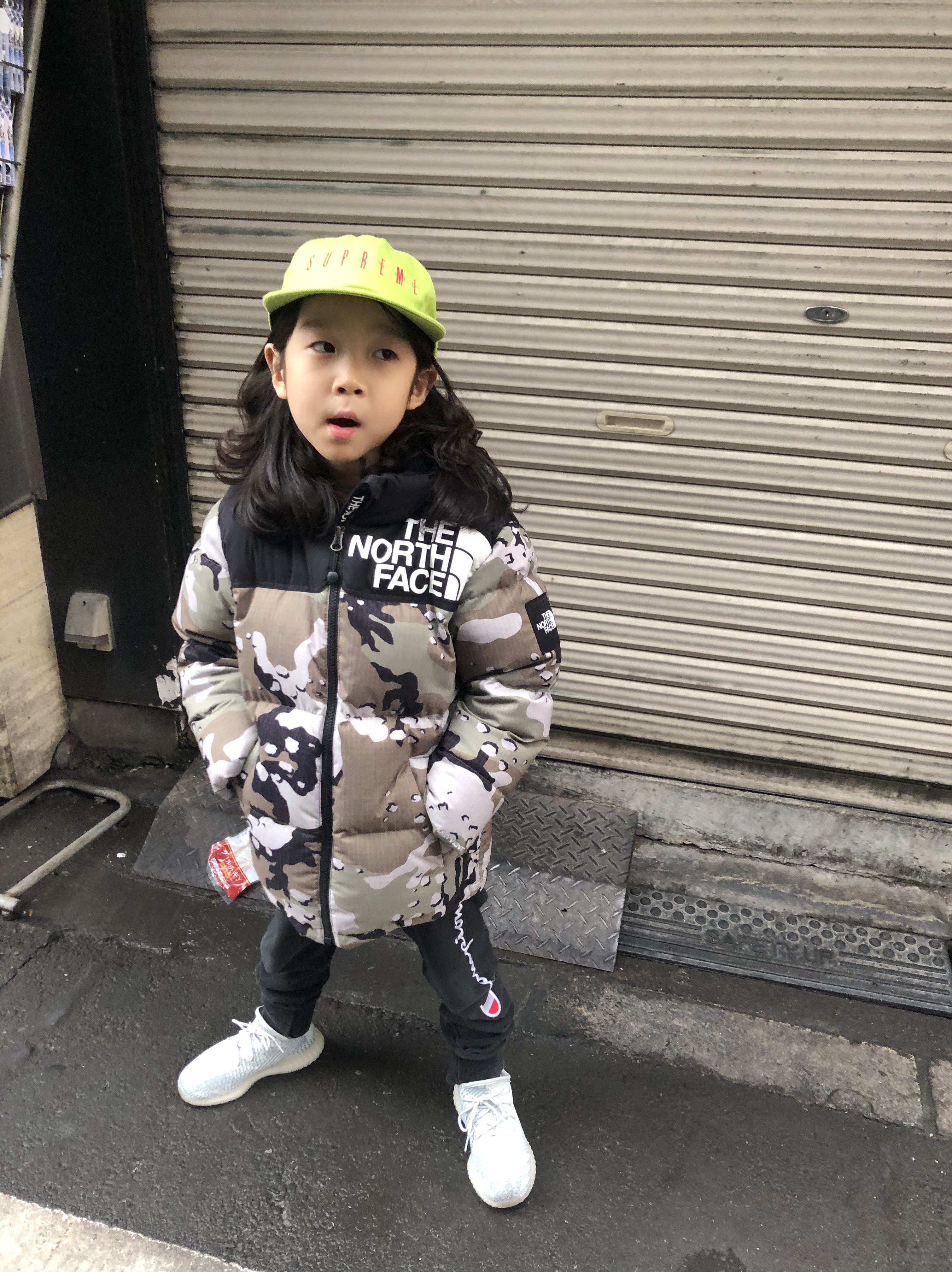 (Kids) Adidas Yeezy Boost 350 V2 Cloud White μ°©μ© μ€νμΌ