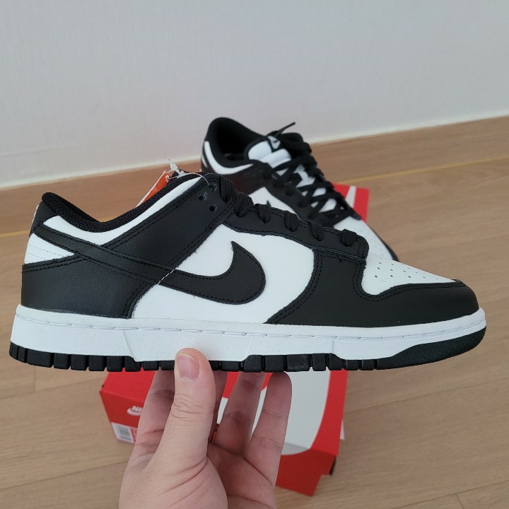(W) Nike Dunk Low Black 착용 스타일 - 4