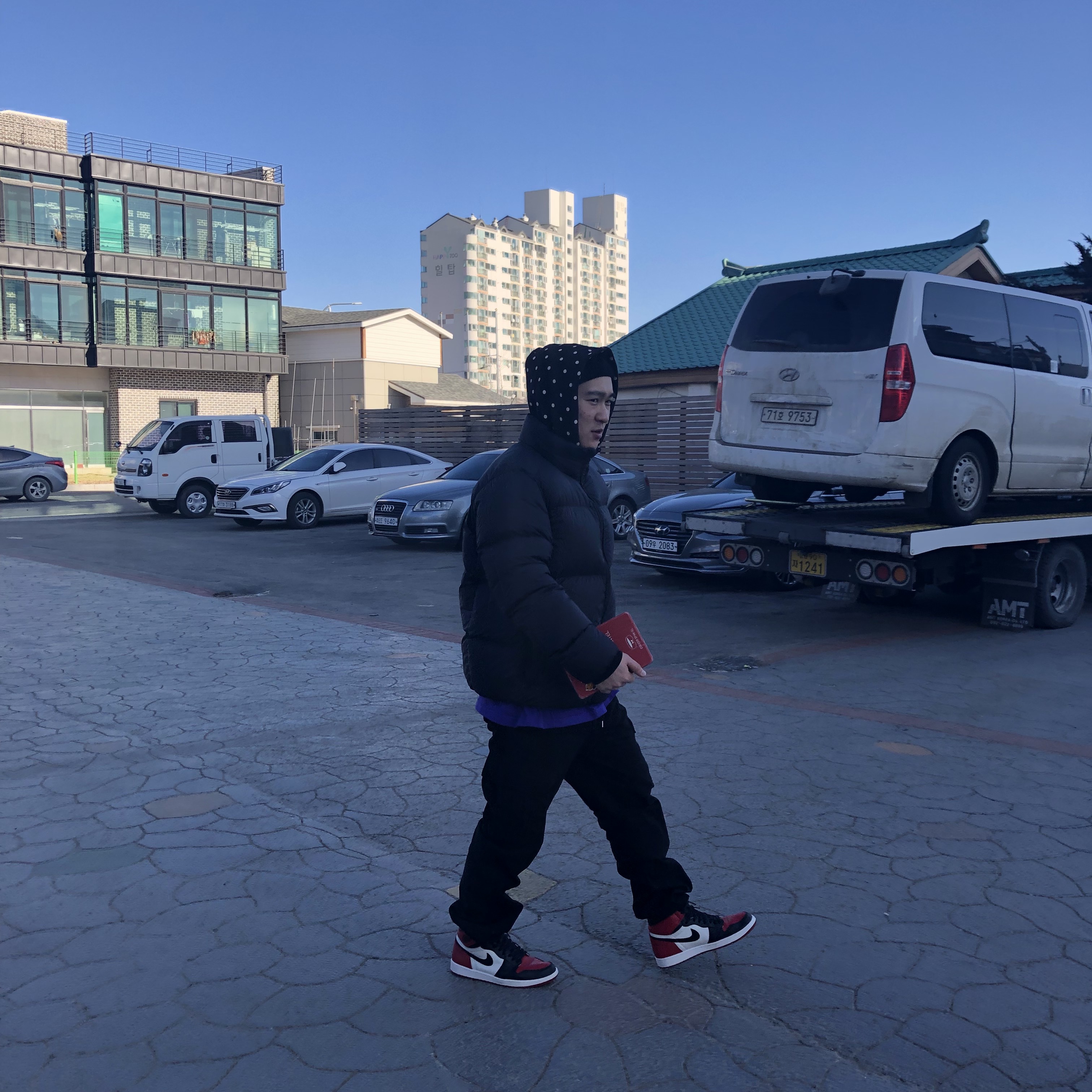 Jordan 1 Retro High OG Bred Toe 착용 스타일 - 1