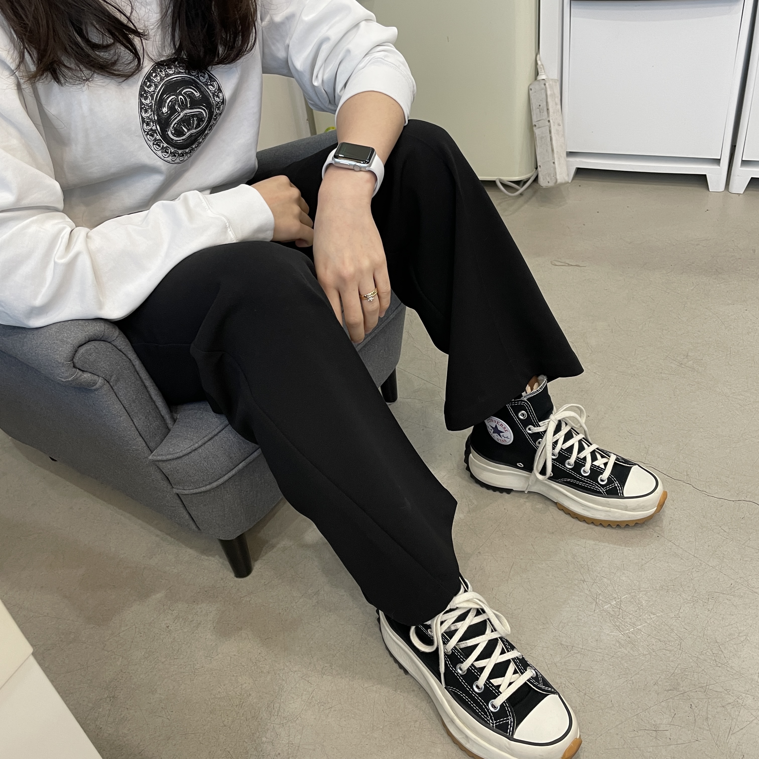 Nike x Stussy Big Swoosh LS T-Shirt White - US/EU, Converse x JW Anderson Run Star Hike Hi Black 착용 스타일