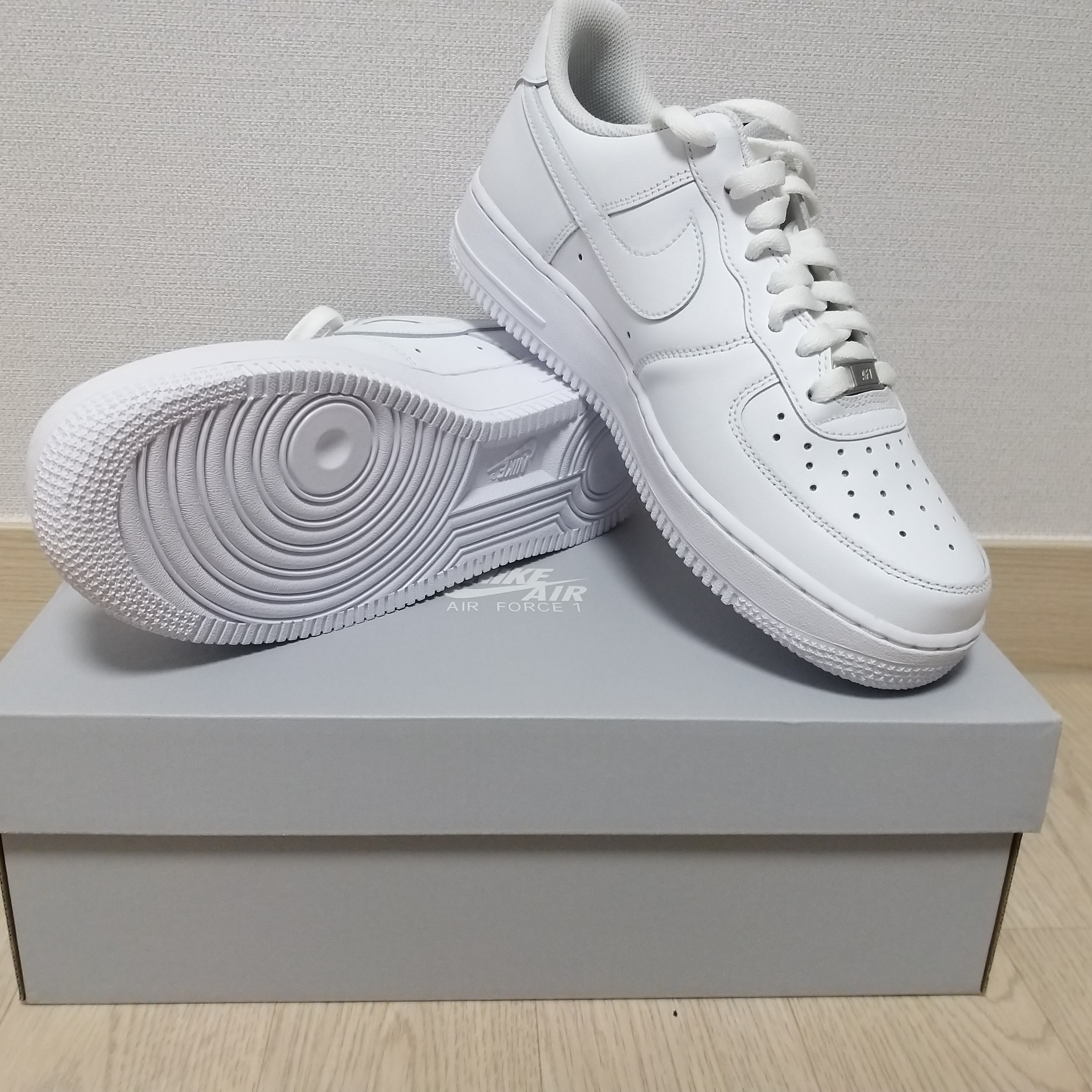 Nike Air Force 1 '07 Low White 착용 스타일 - 3
