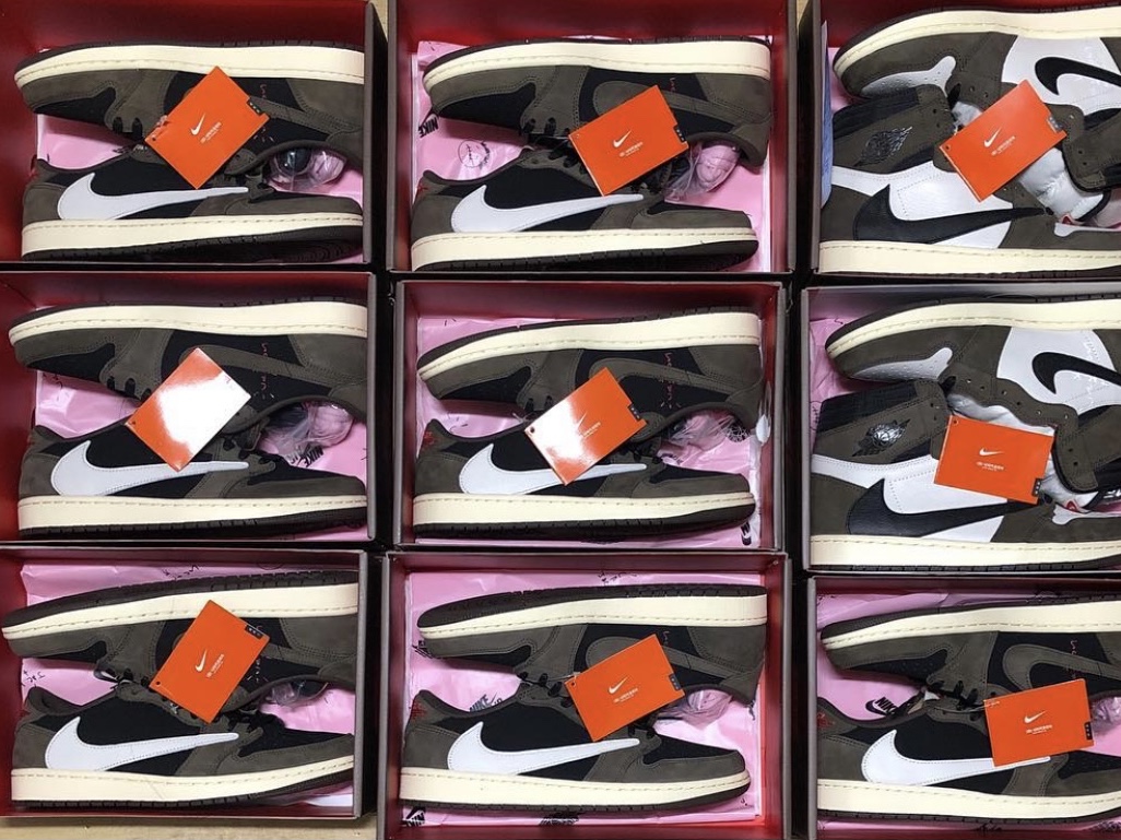 Jordan 1 x Travis Scott Retro Low OG SP Mocha, Jordan 1 x Travis Scott Retro High OG SP Mocha 착용 스타일