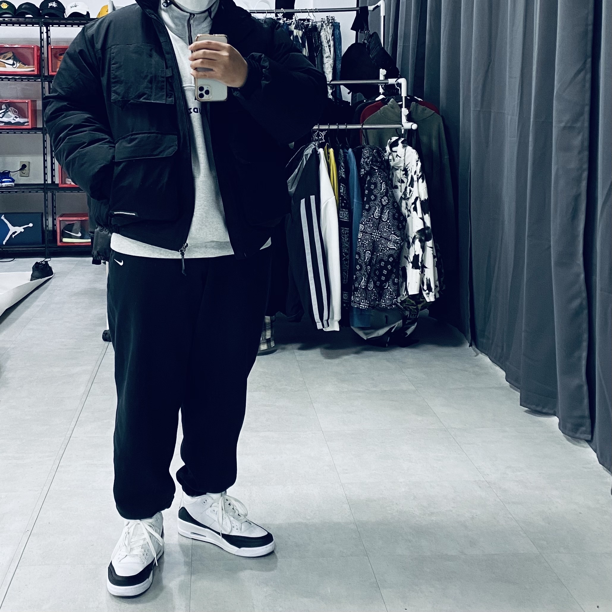 Jordan 3 x Fragment Retro SP White Black, IAB Studio Half Zip Pullover Light Gray 착용 스타일