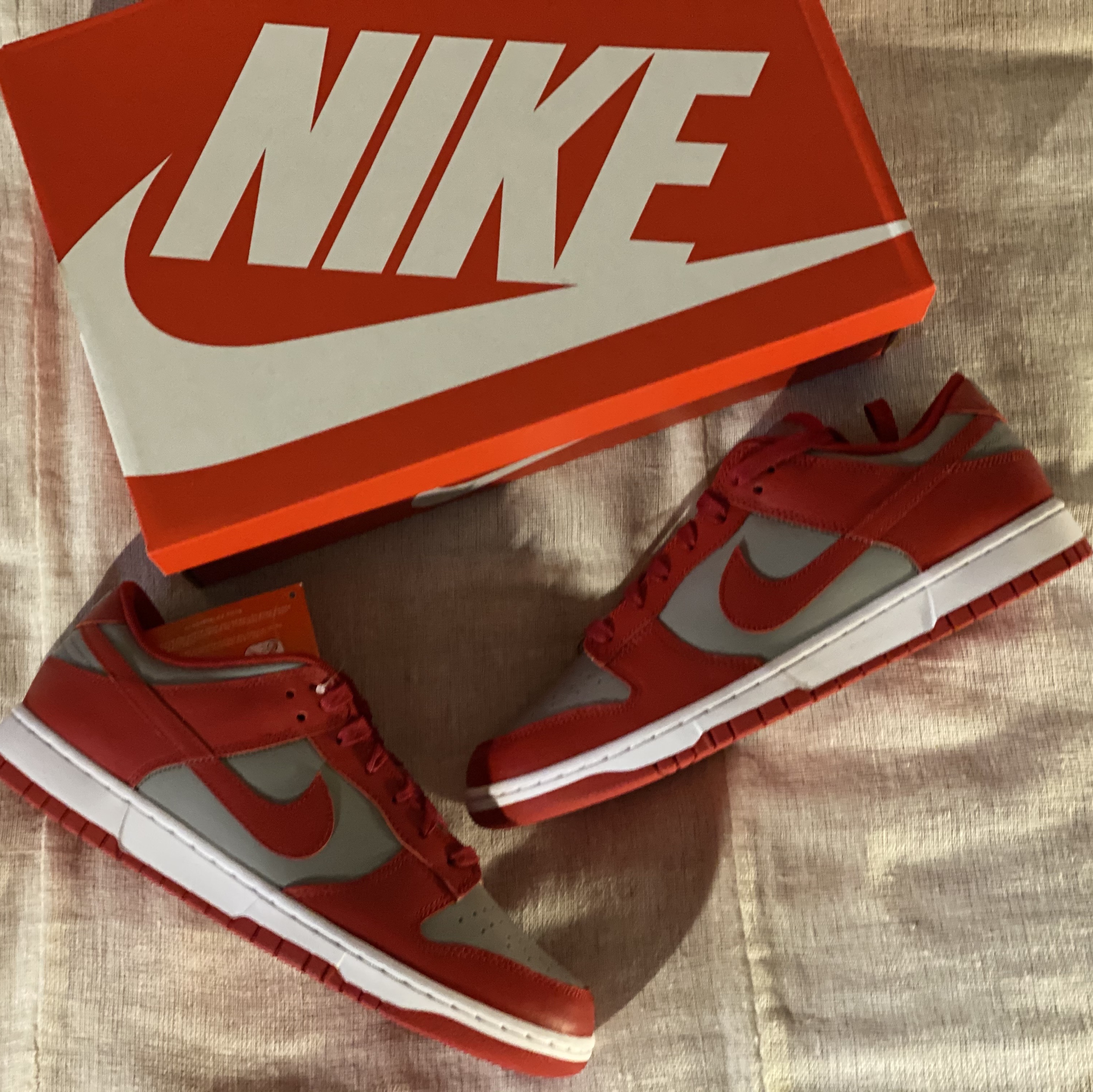 Nike Dunk Low Retro Medium Grey, Nike x Off-White Dunk Low University Red 착용 스타일 - 5