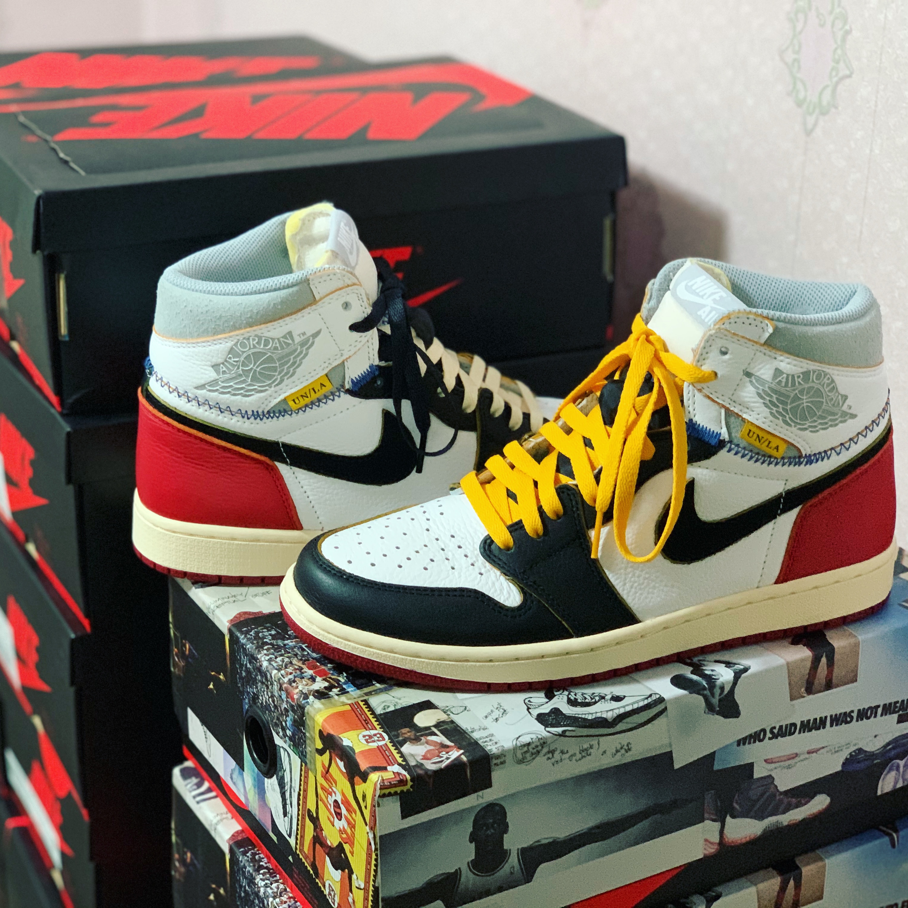 Jordan 1 x Union Retro High Black Toe, Nike x Cactus Plant Flea Market Hockey Jersey White 착용 스타일 - 2
