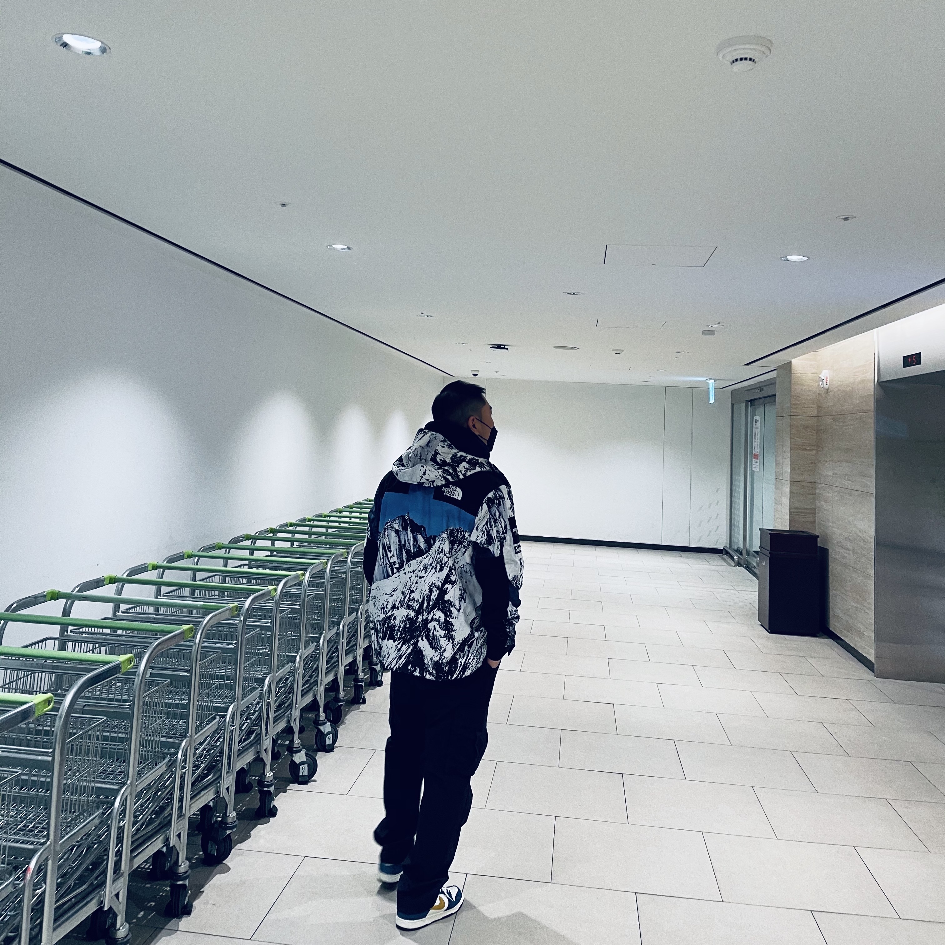 Nike x Kasina Dunk Low 80's Bus, Supreme Bandana Box Logo Hooded Sweatshirt Navy - 19FW 착용 스타일 - 2