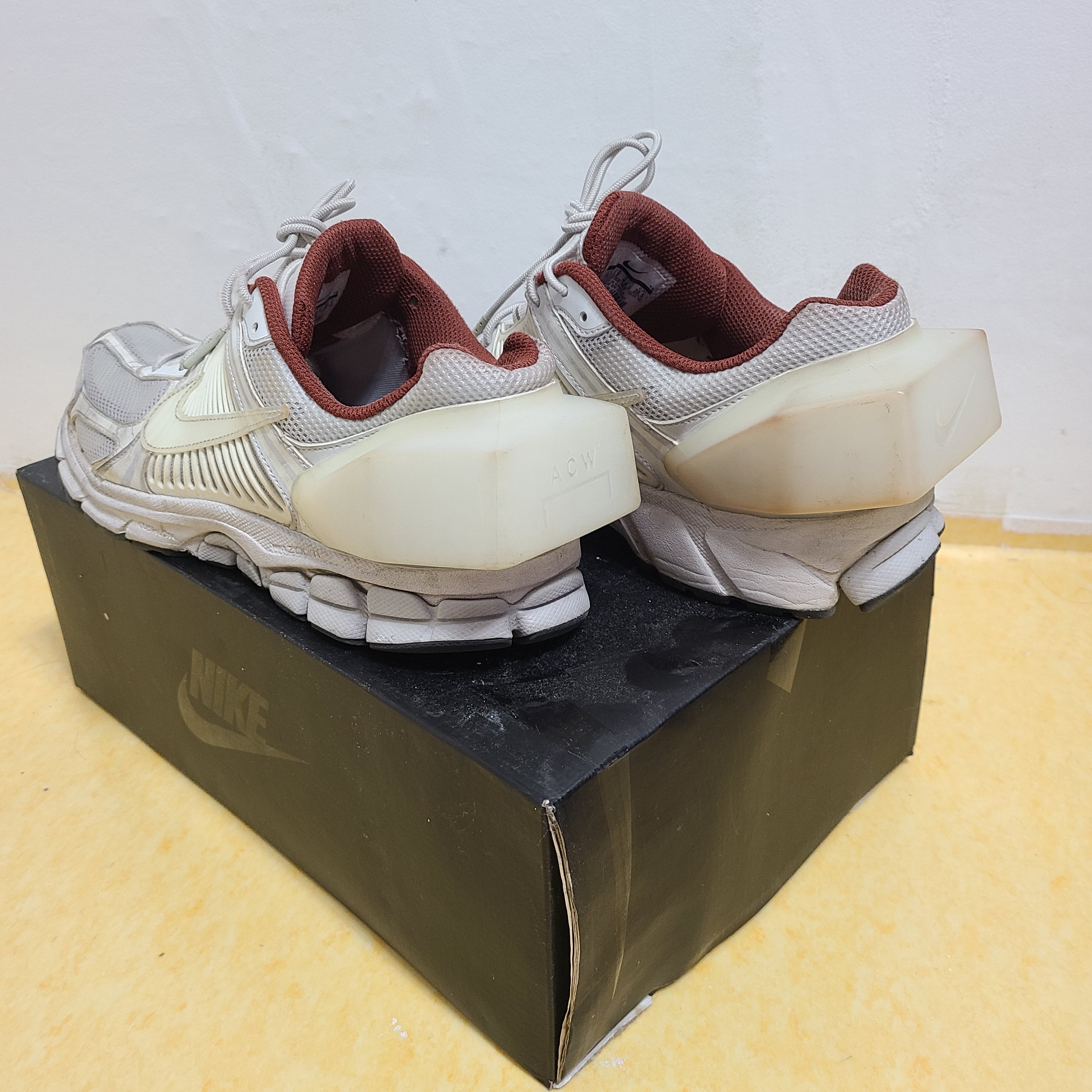 Nike x A-Cold-Wall Zoom Vomero 5 Sail 착용 스타일 - 4