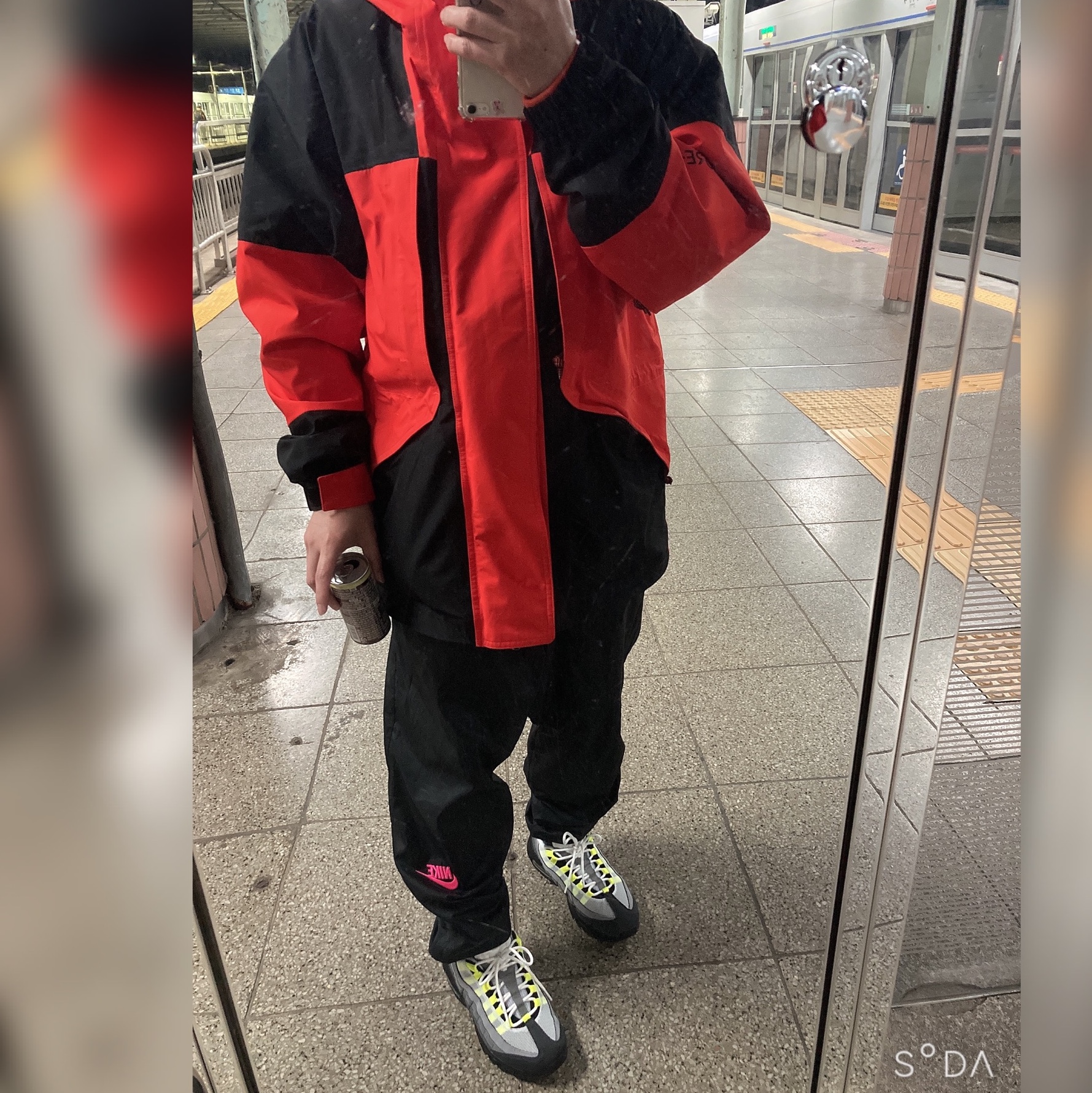 Nike Air Max 95 OG Neon Yellow 2020 착용 스타일