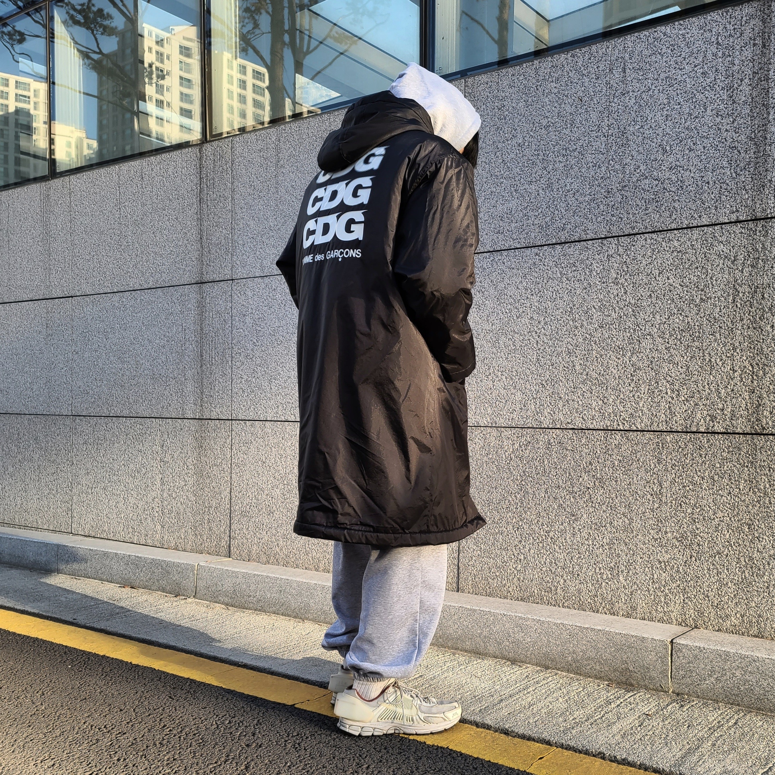 Nike x A-Cold-Wall Zoom Vomero 5 Sail 착용 스타일