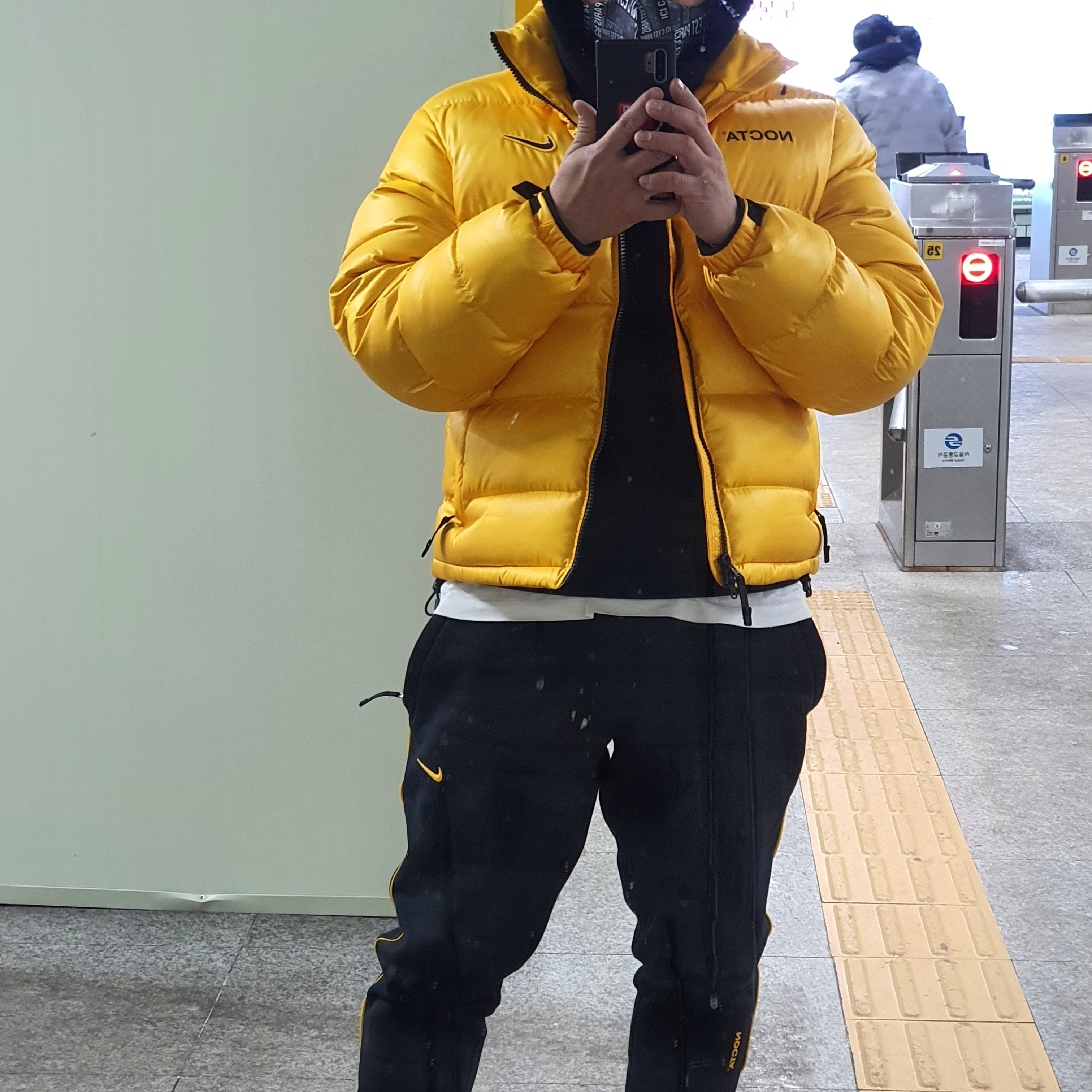 Nike x Drake Nocta Essential Hoodie Black - Asia, Nike x Drake Nocta Fleece Pants Black - US/EU 착용 스타일 - 2