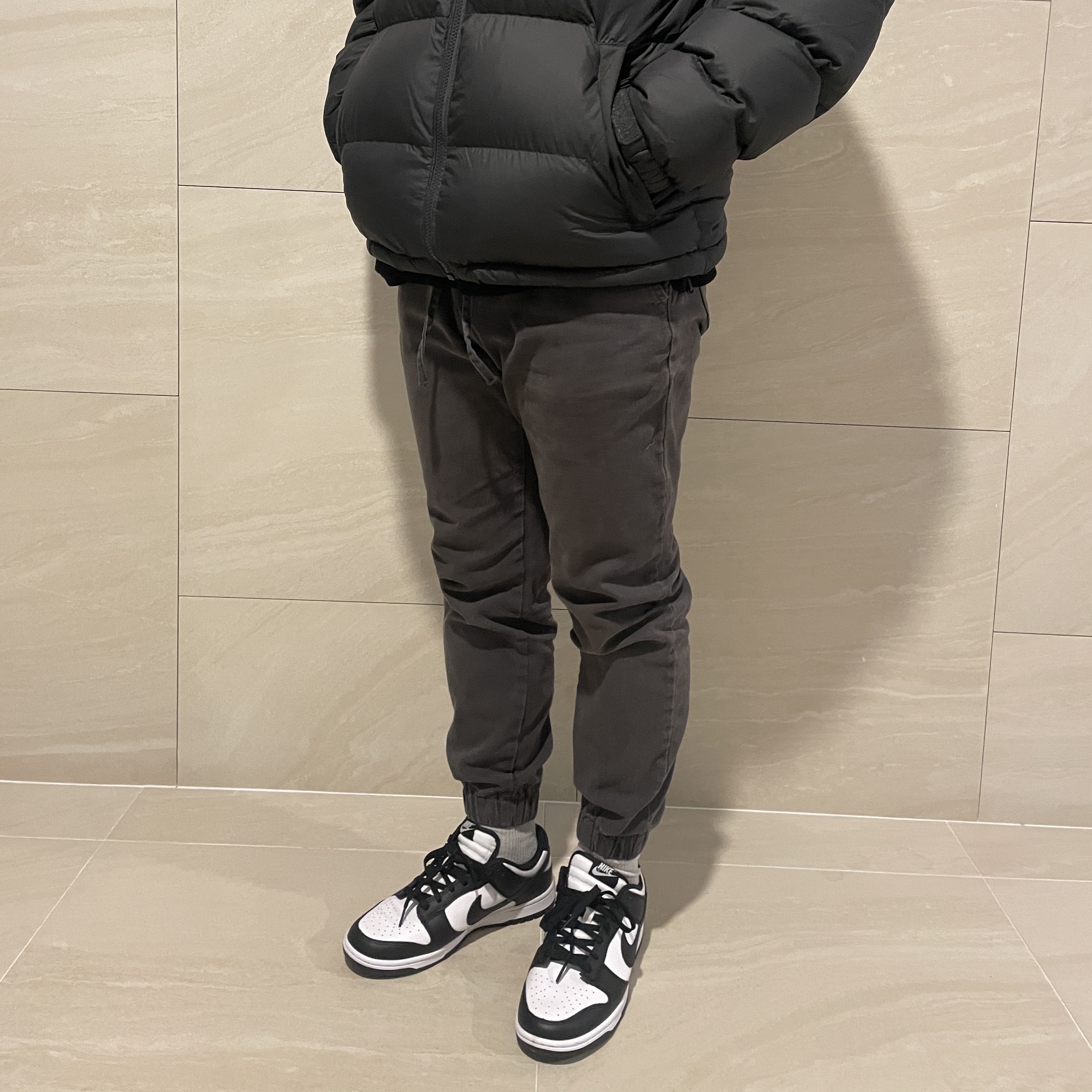 Nike Dunk Low Retro Black 착용 스타일 - 1