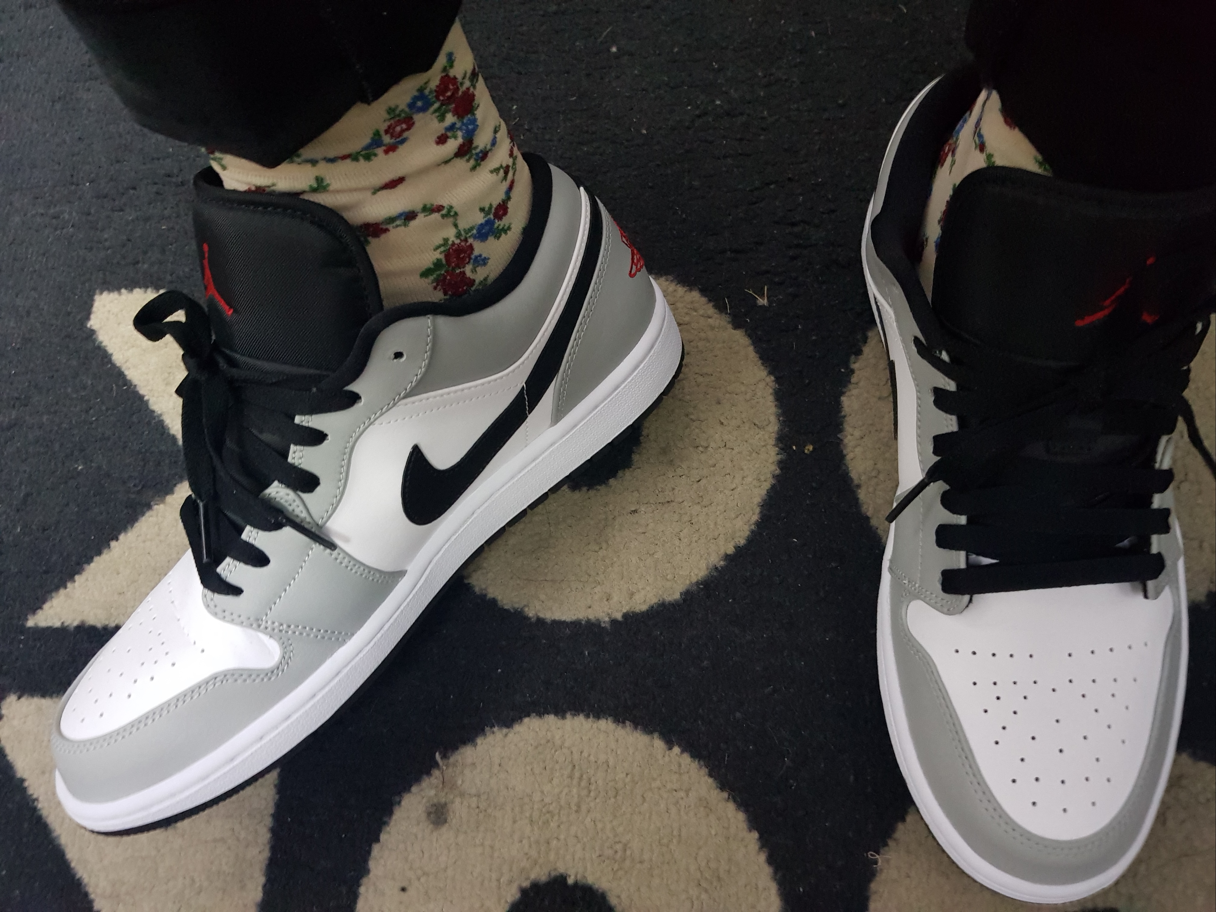 Jordan 1 Low Light Smoke Grey 착용 스타일 - 1