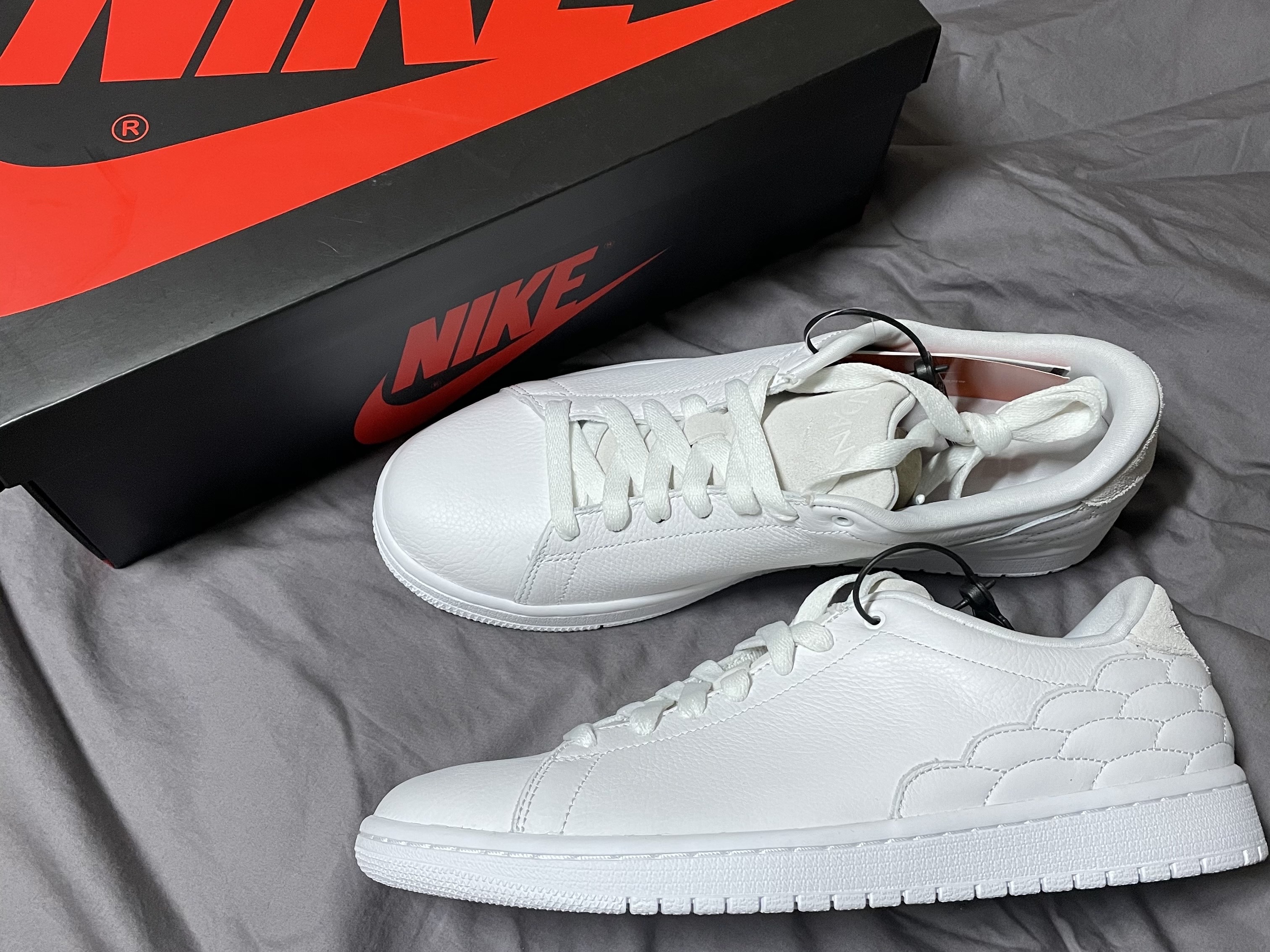 Jordan 1 Centre Court White On White 착용 스타일 - 1