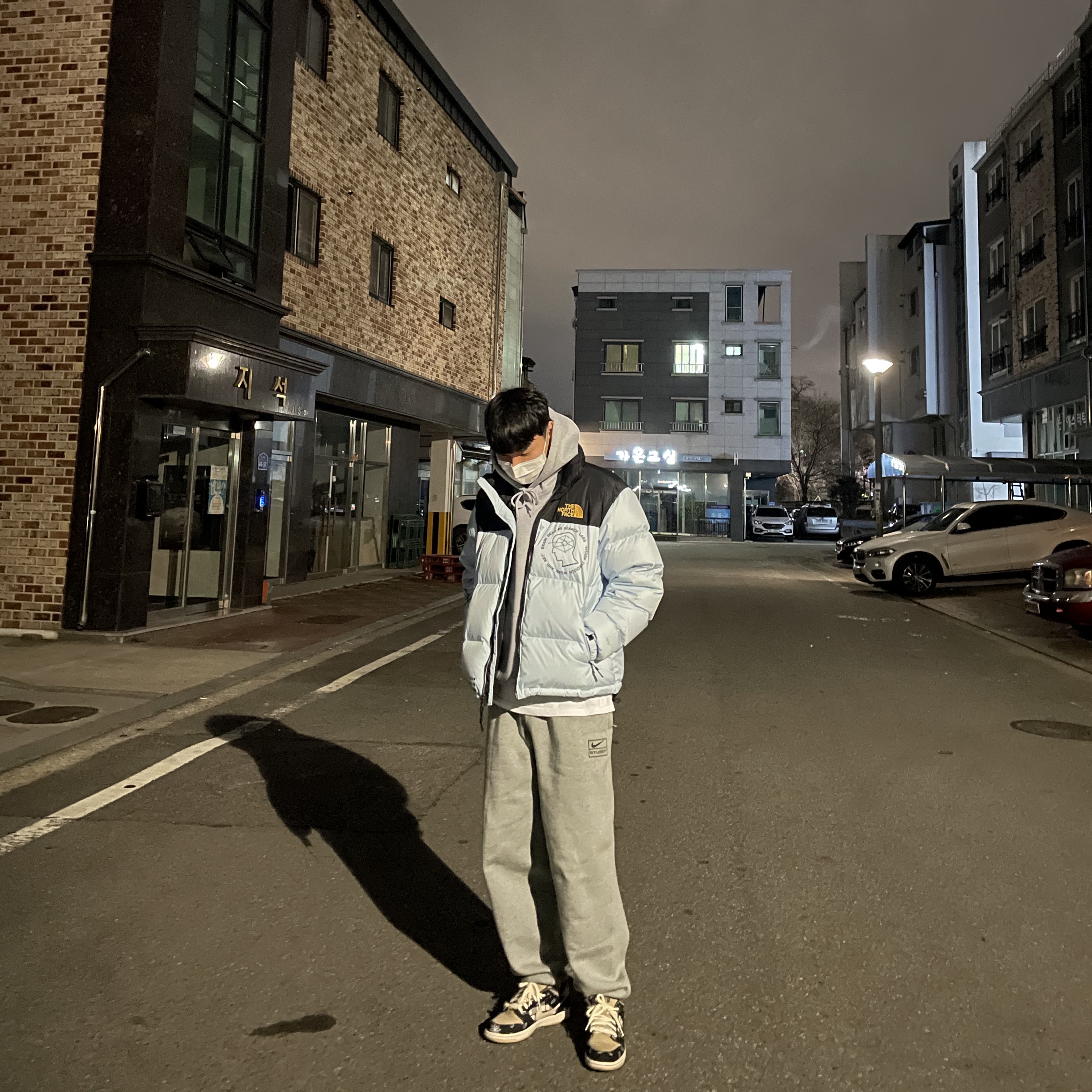 Nike x Travis Scott SB Dunk Low, Nike x Stussy NRG BR Fleece Pants Grey 착용 스타일