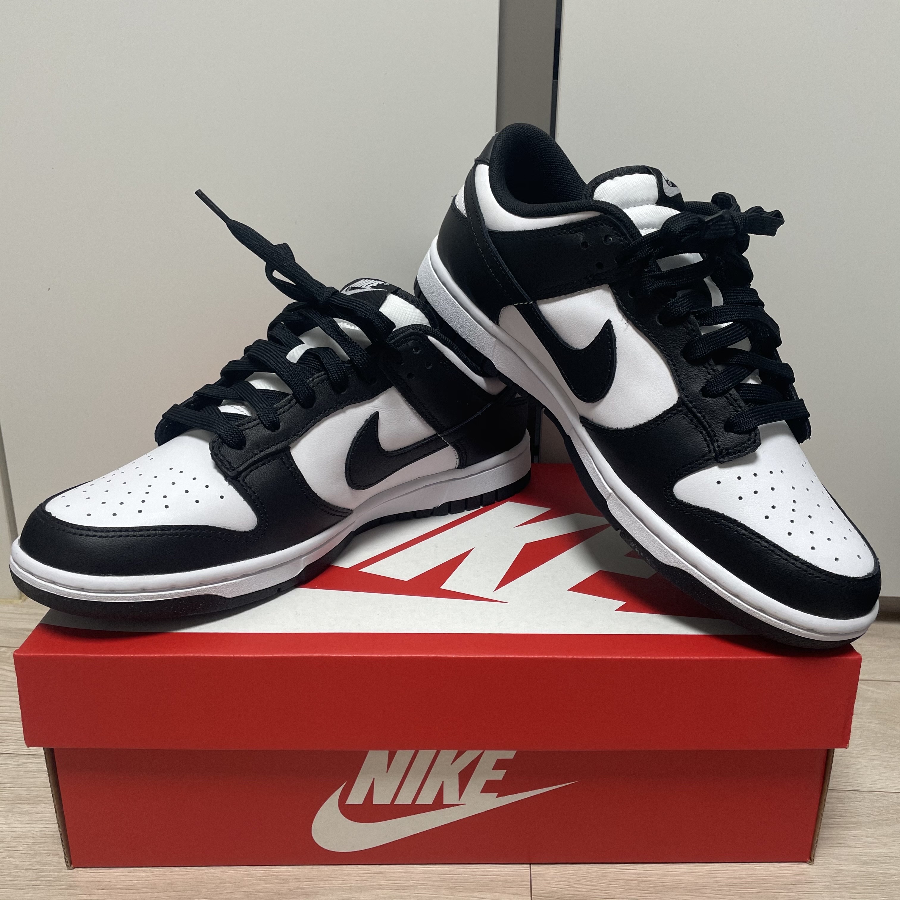 Nike Dunk Low Retro Black 착용 스타일 - 2