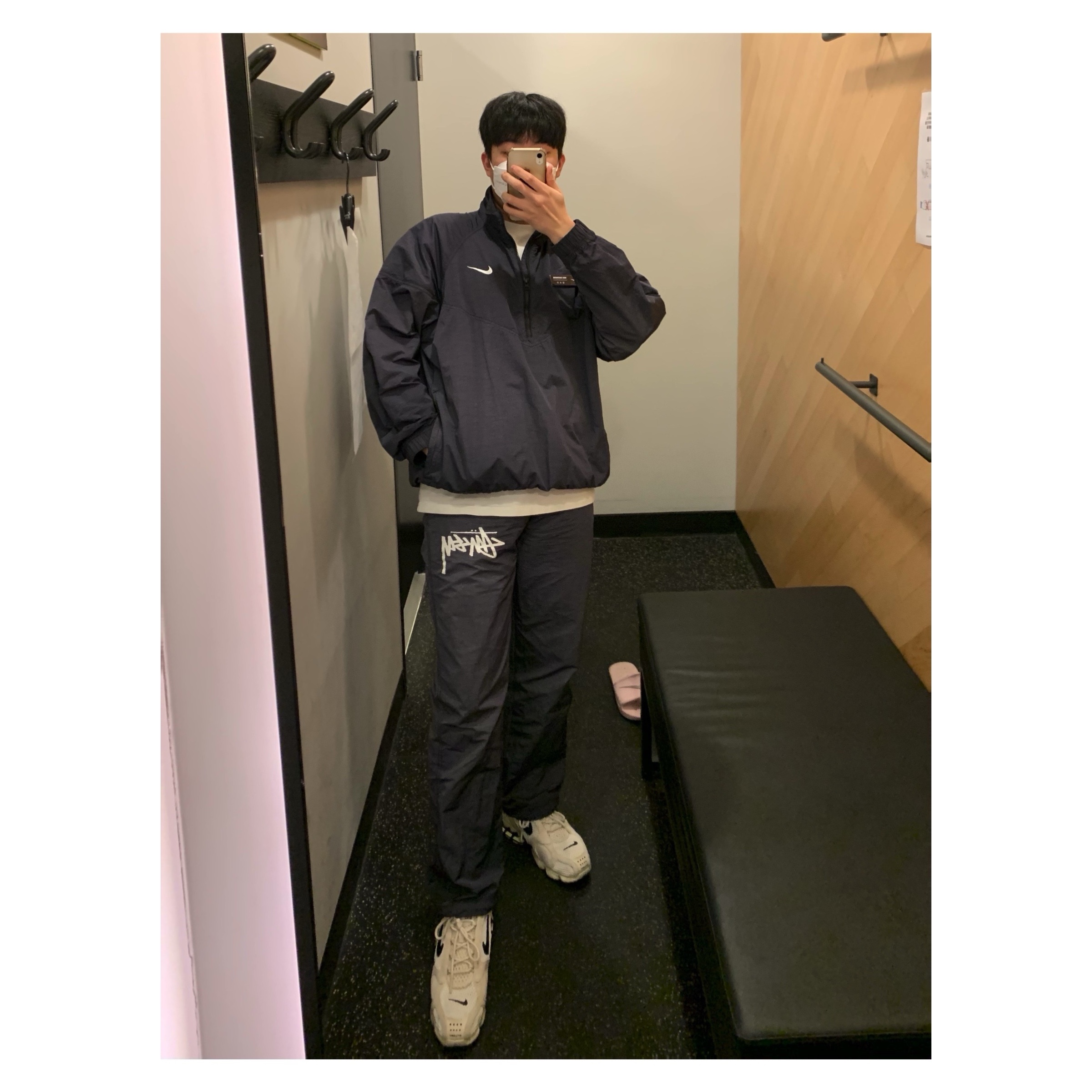 Nike x Stussy Beach Pants Off Noir, Nike x Stussy Air Zoom Spiridon Cage 2 Fossil 착용 스타일