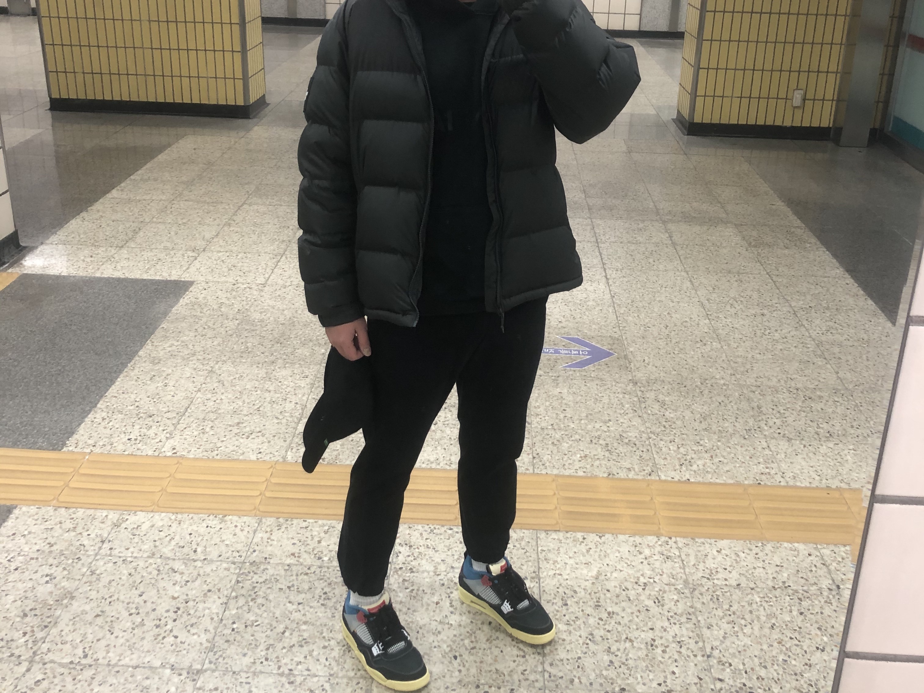 Jordan 4 x Union Retro Off Noir, Essentials 3D Silicon Applique Pullover Hoodie Dark Slate/Black 2020 착용 스타일