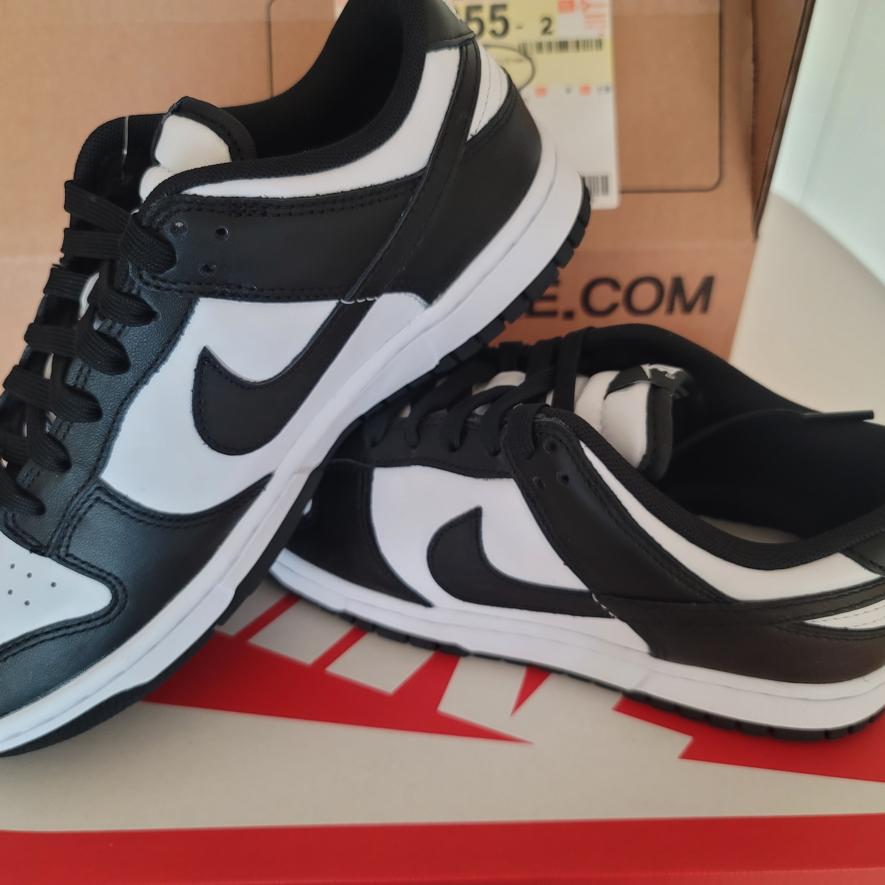 Nike Dunk Low Retro Black 착용 스타일