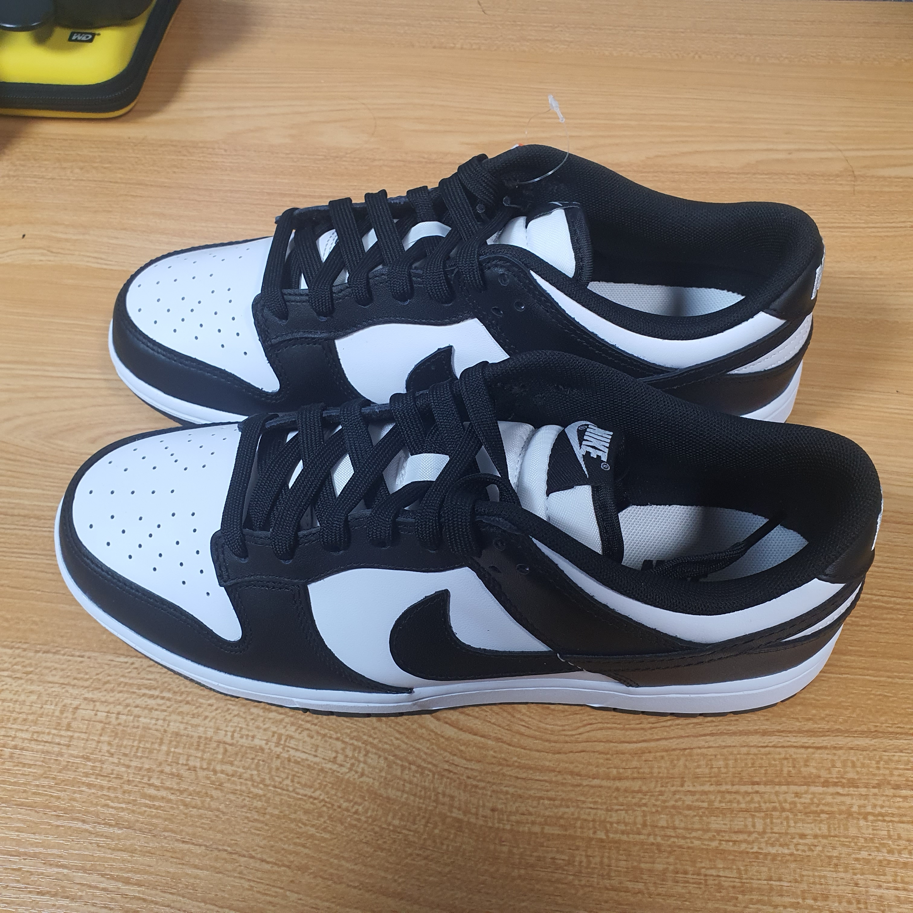 Nike Dunk Low Retro Black 착용 스타일 - 4