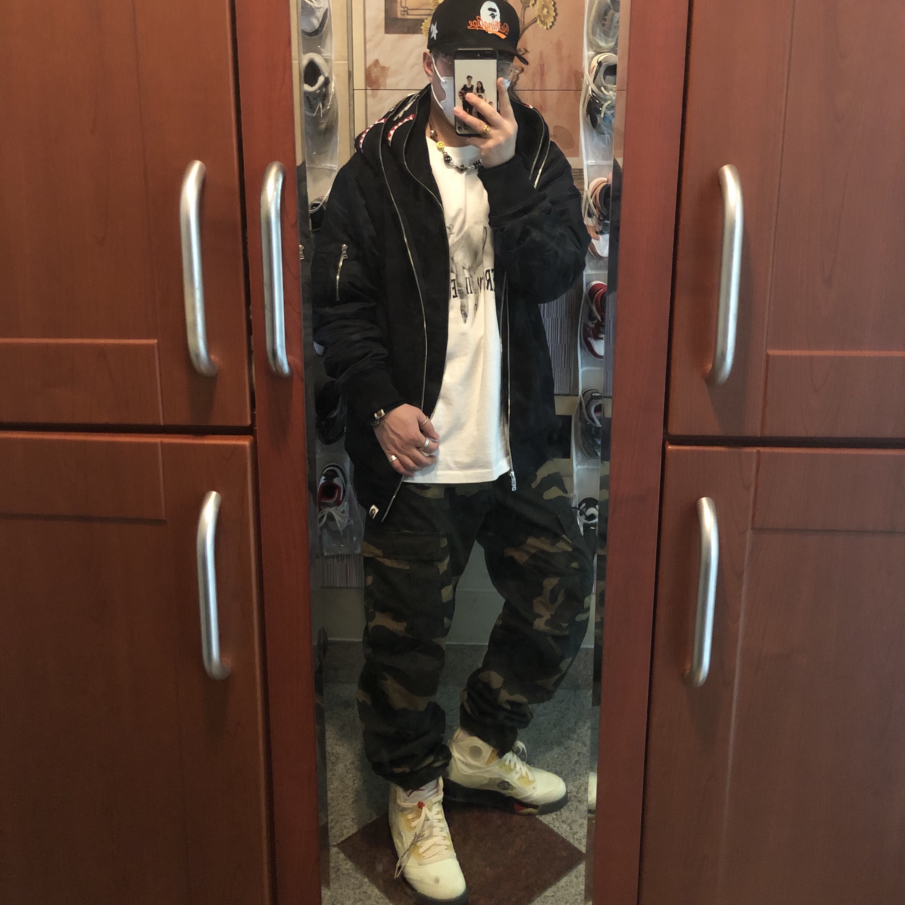 Jordan 5 x Off-White Retro SP Sail Fire Red 착용 스타일 - 3
