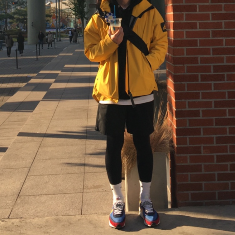 Nike x Sacai LDWaffle Blue Multi 착용 스타일