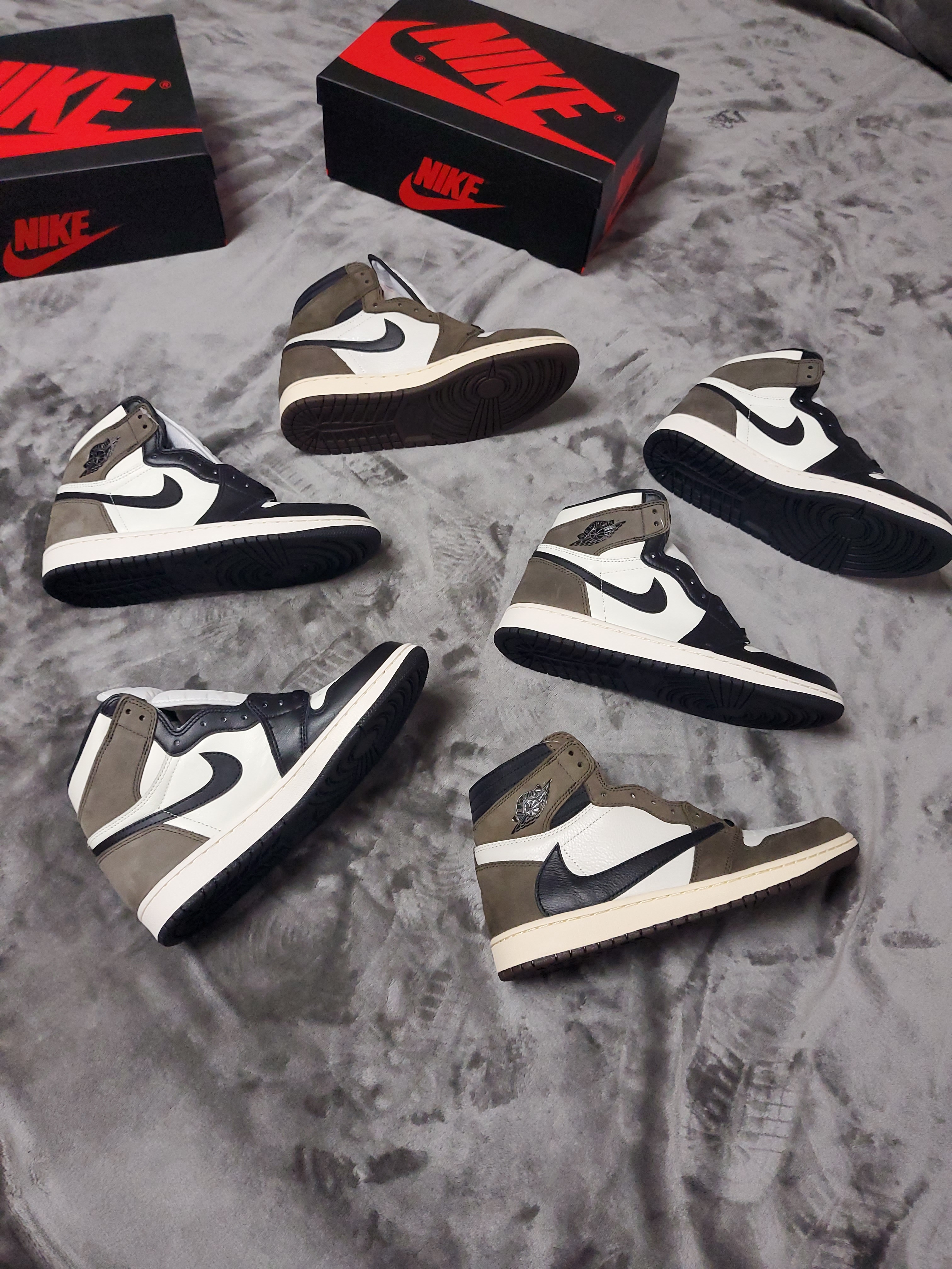 Jordan 1 Retro High OG Black Mocha, Jordan 1 x Travis Scott Retro High OG SP Mocha 착용 스타일
