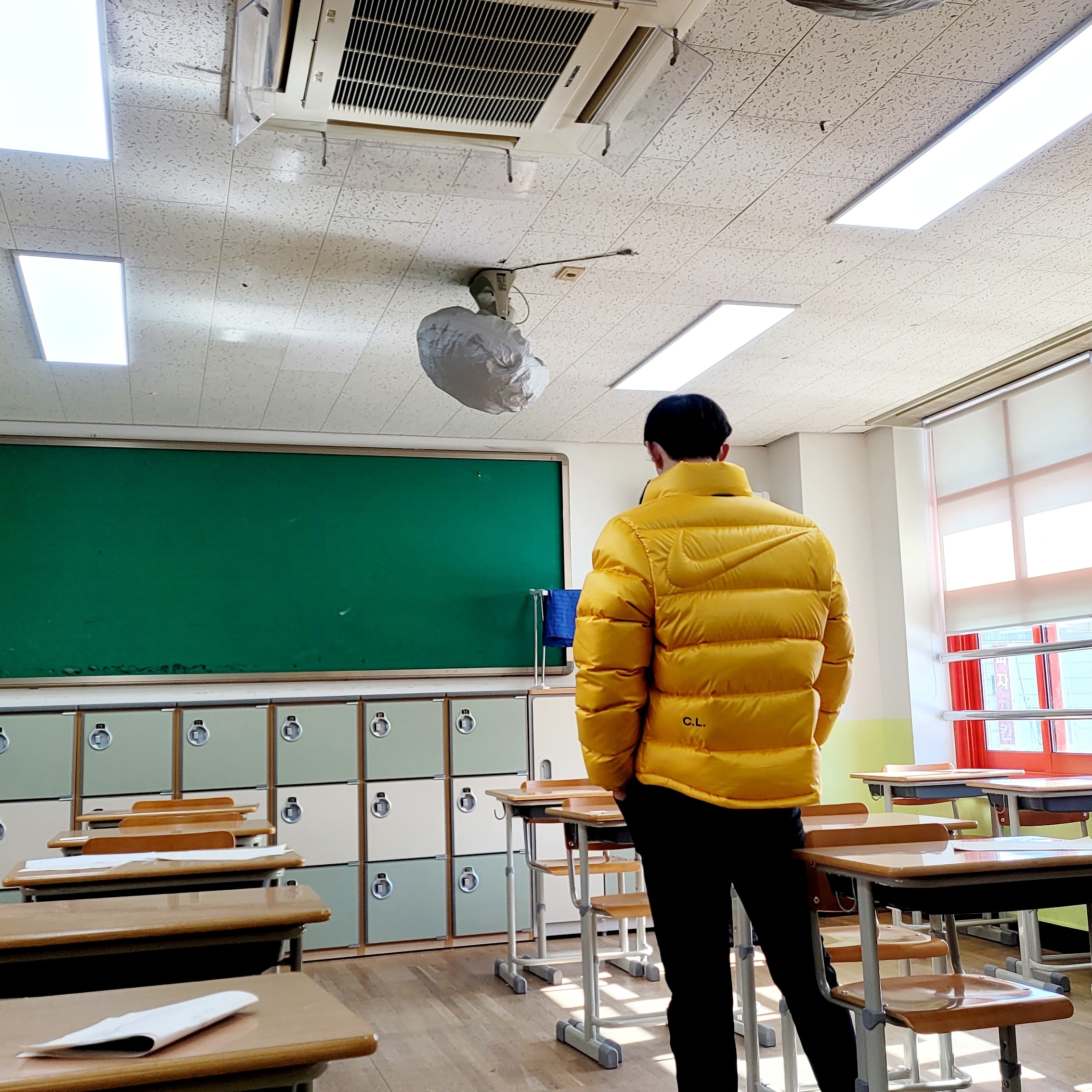 Nike x Drake Nocta Puffer Jacket University Gold - US/EU 착용 스타일