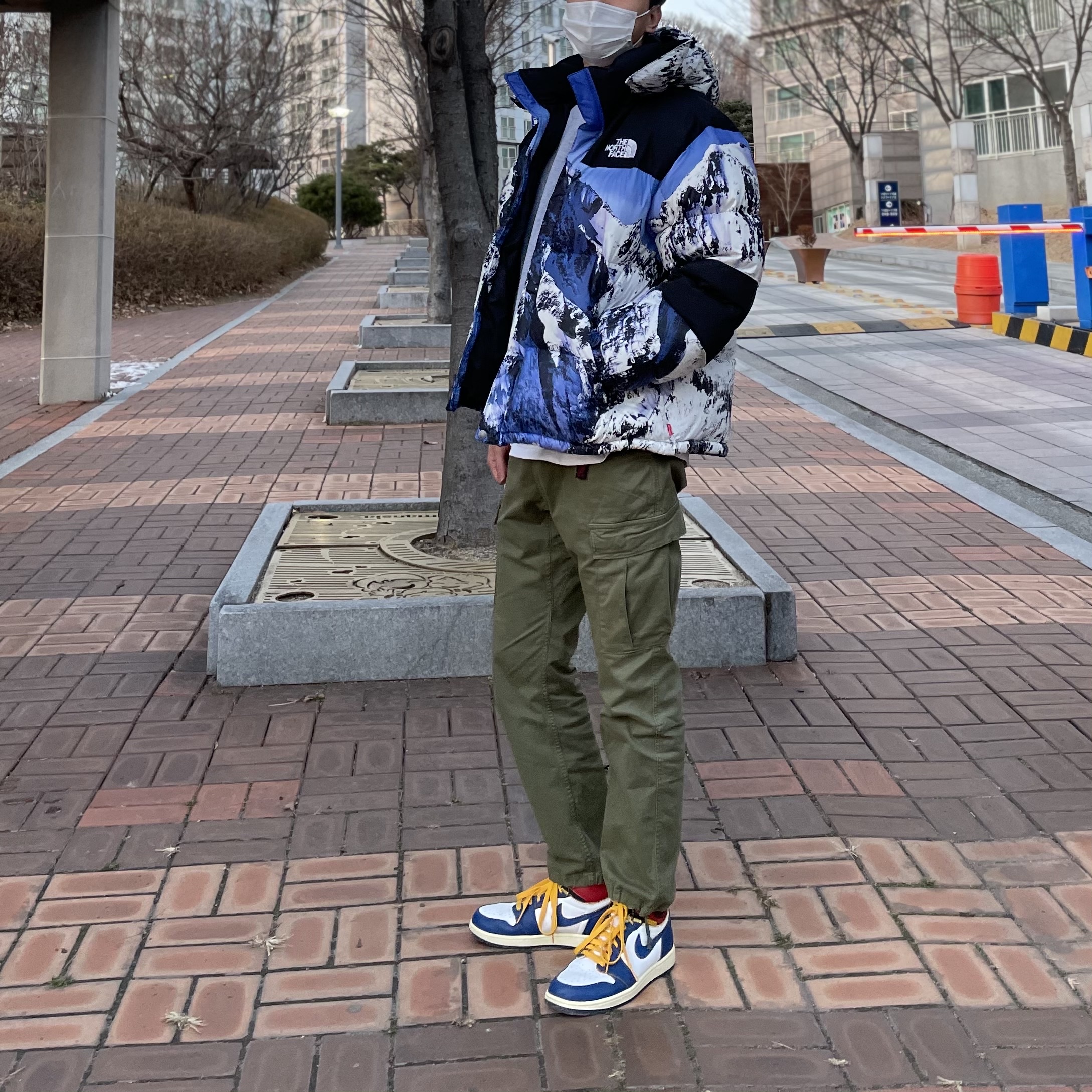 Jordan 1 x Union Retro High Blue Toe 착용 스타일 - 2