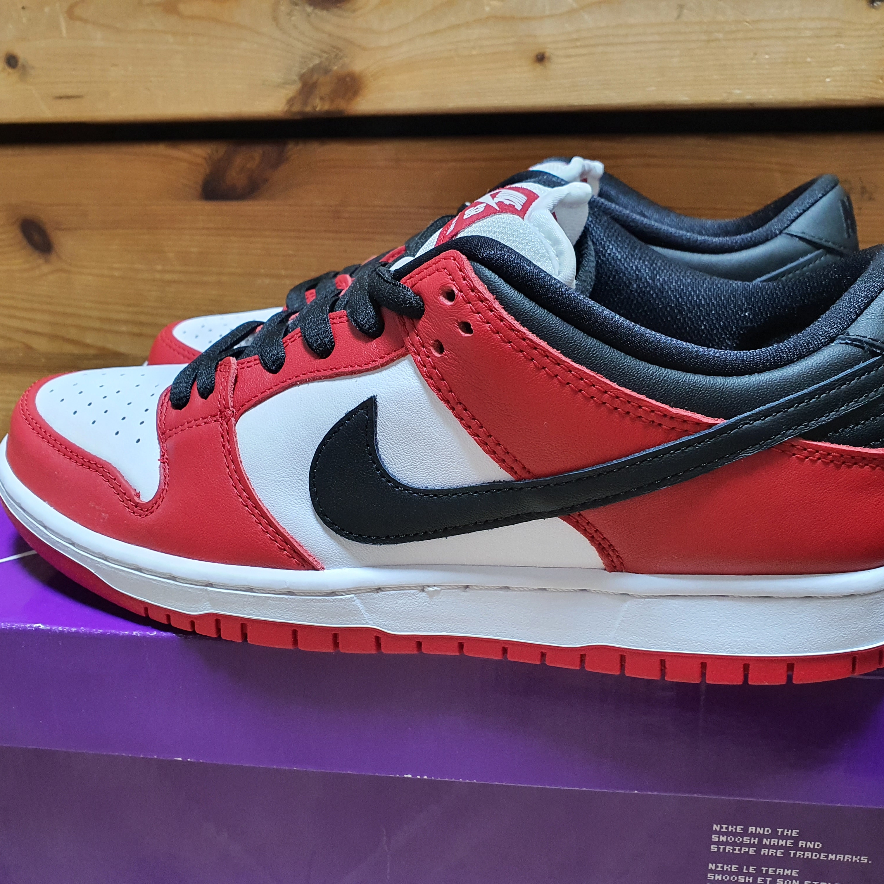 Nike SB Dunk Low Pro Chicago 착용 스타일 - 4