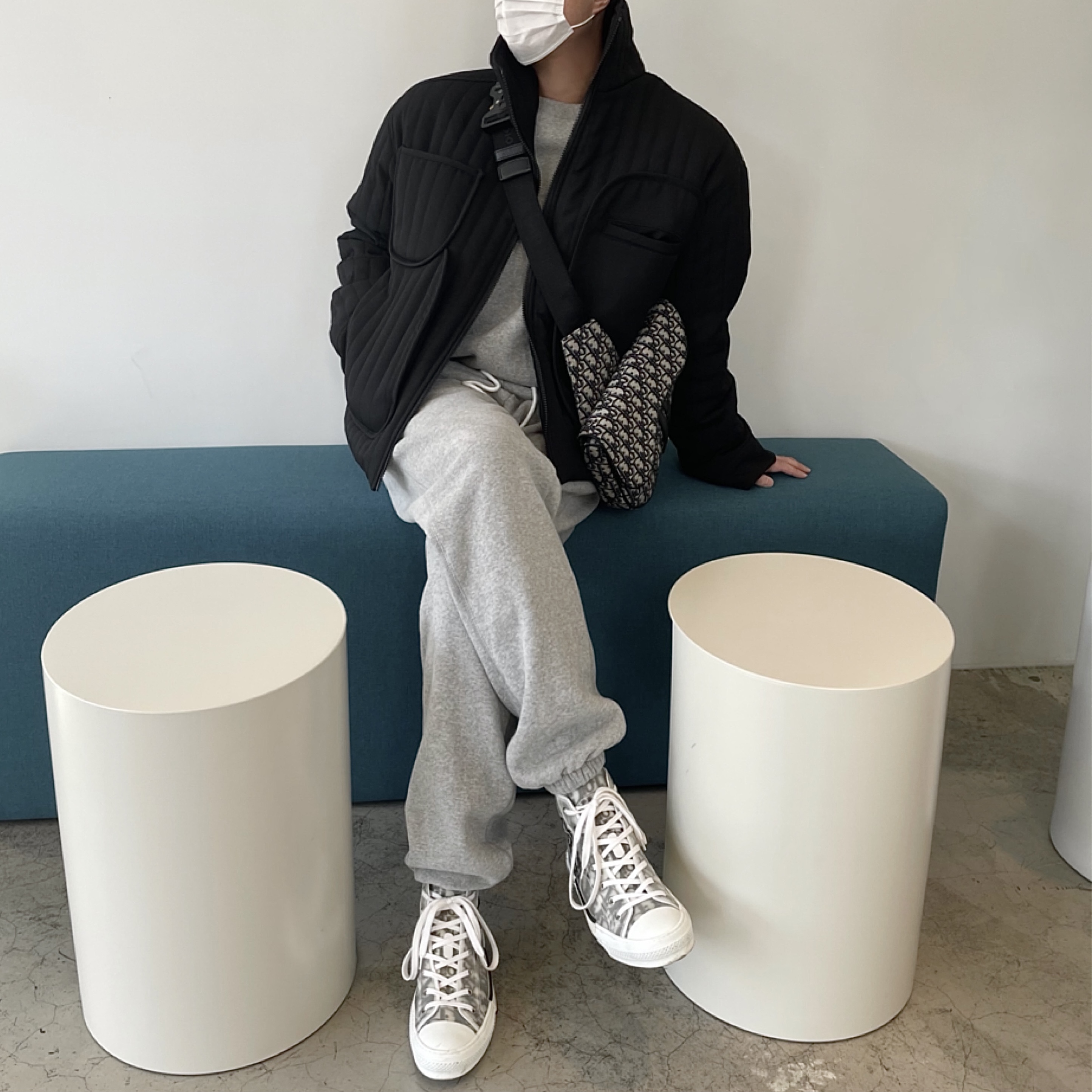 Dior B23 High Dior Oblique White & Black 착용 스타일