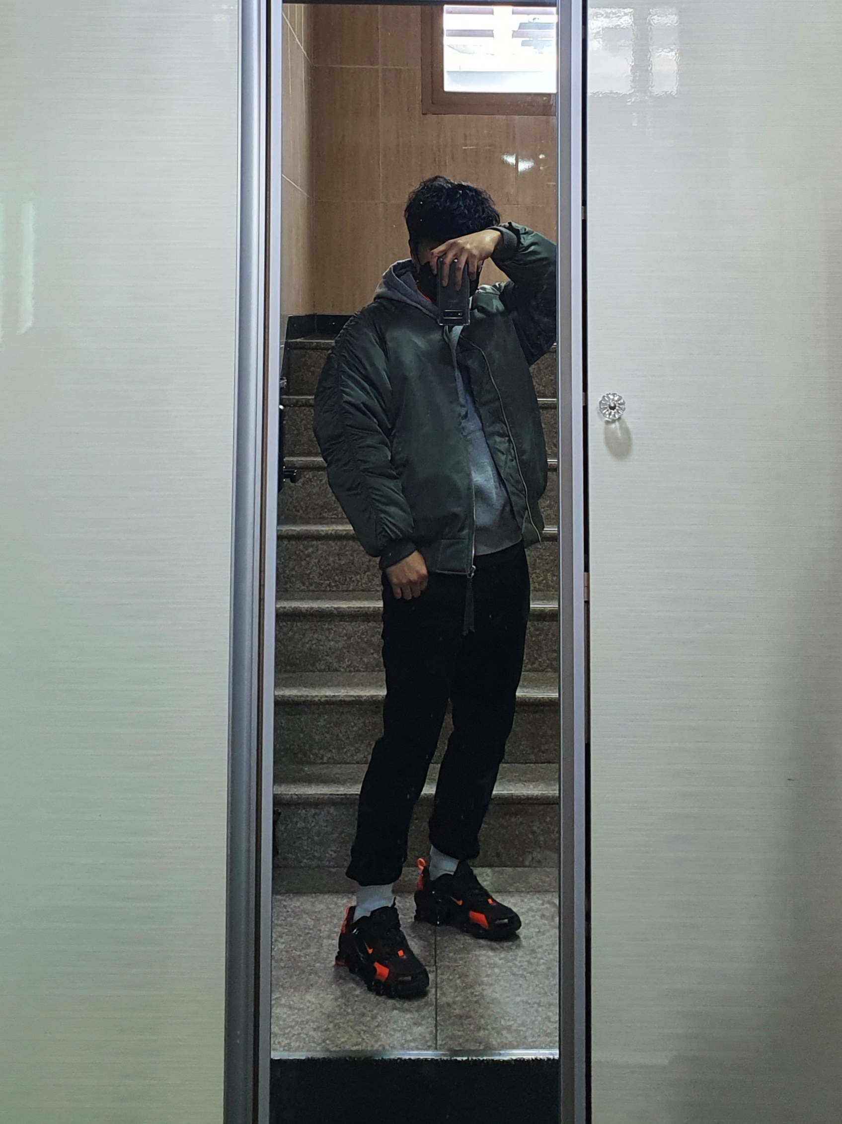 (W) Nike Shox TL Nova Black Orange 착용 스타일