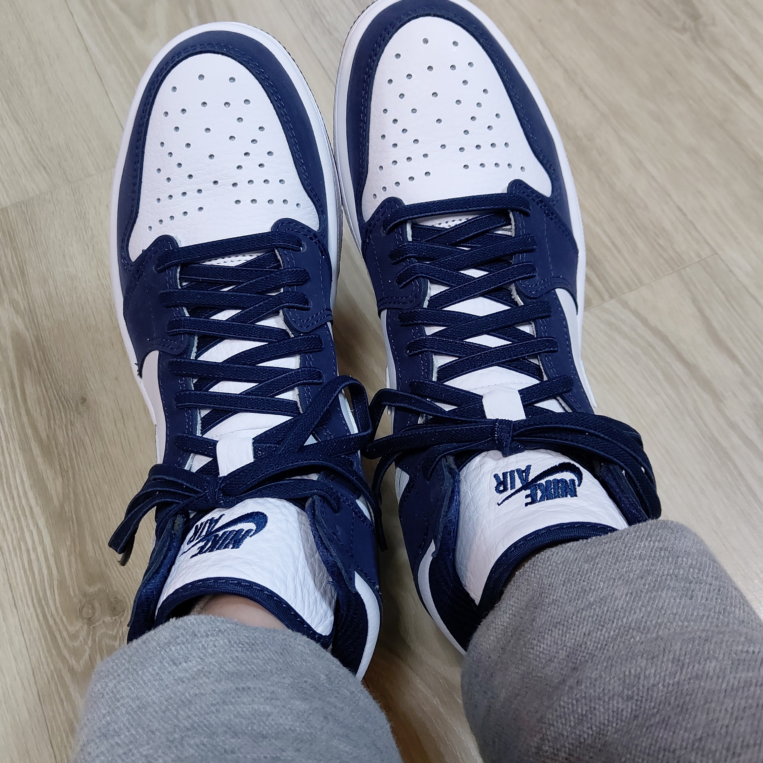 Jordan 1 Retro High OG CO.JP Midnight Navy 착용 스타일 - 3