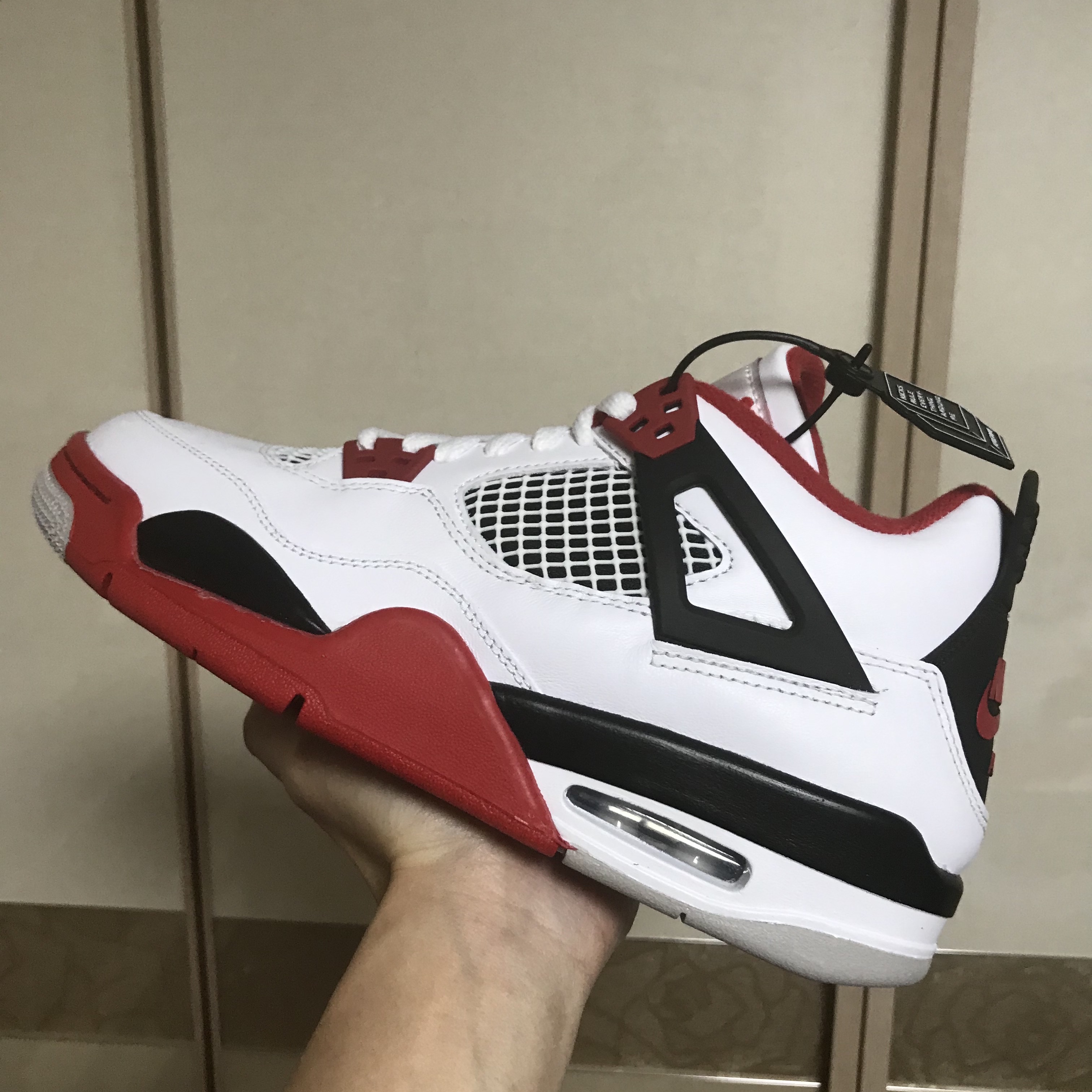 (GS) Jordan 4 Retro OG Fire Red 2020 착용 스타일