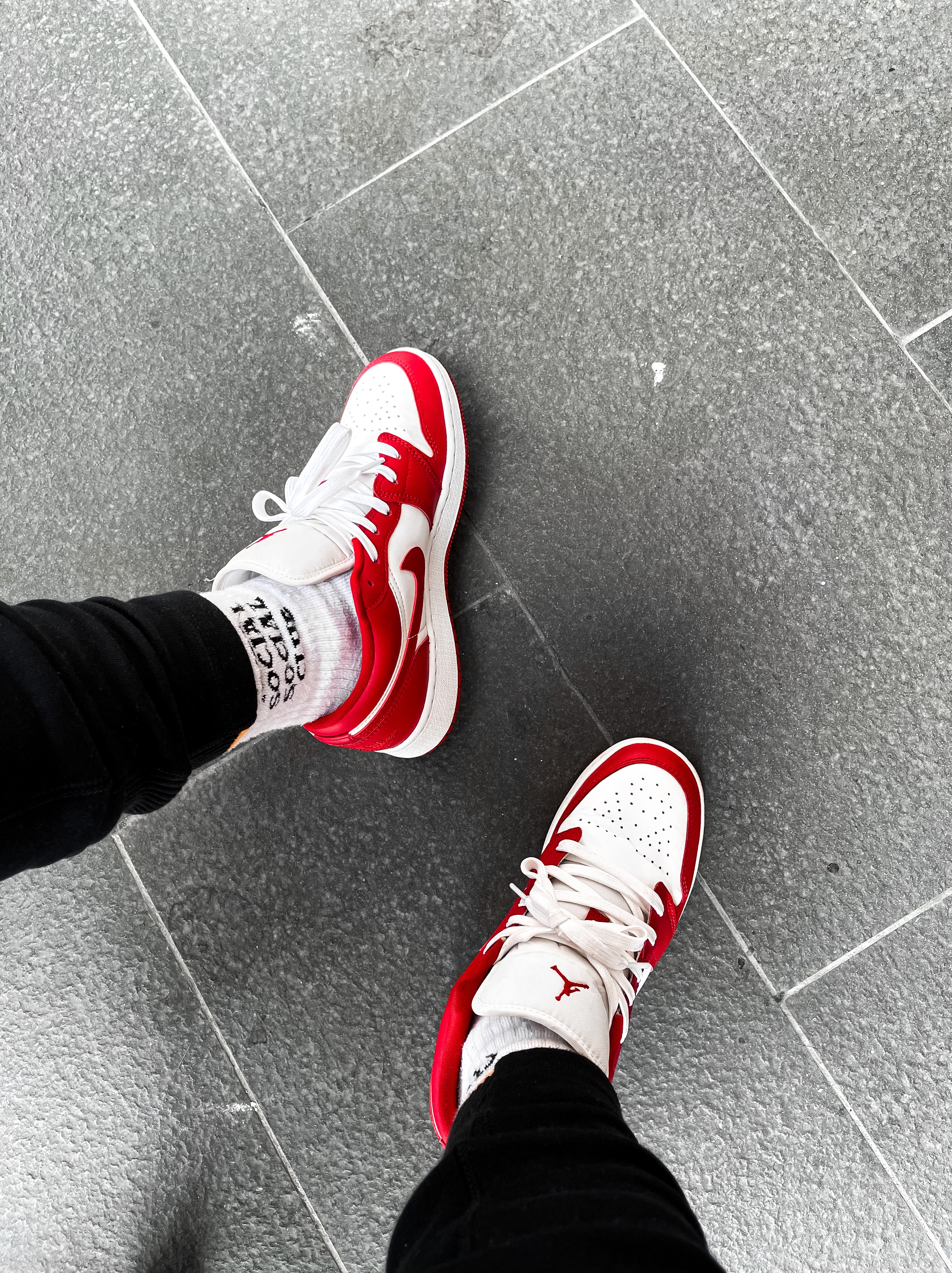 Jordan 1 Low Gym Red White 착용 스타일