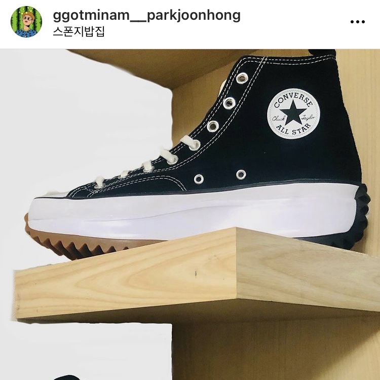 Converse Run Star Hike Hi Black White Gum 착용 스타일