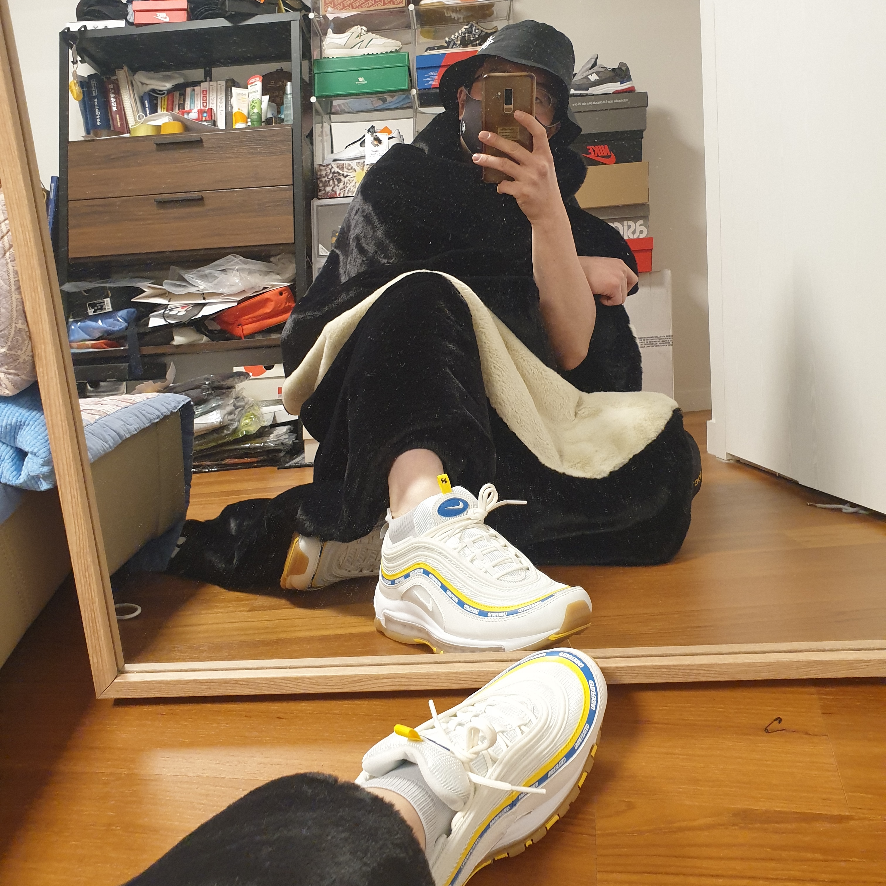 Nike x Stussy Bucket Hat Black, Nike x Undefeated Air Max 97 White 착용 스타일 - 4