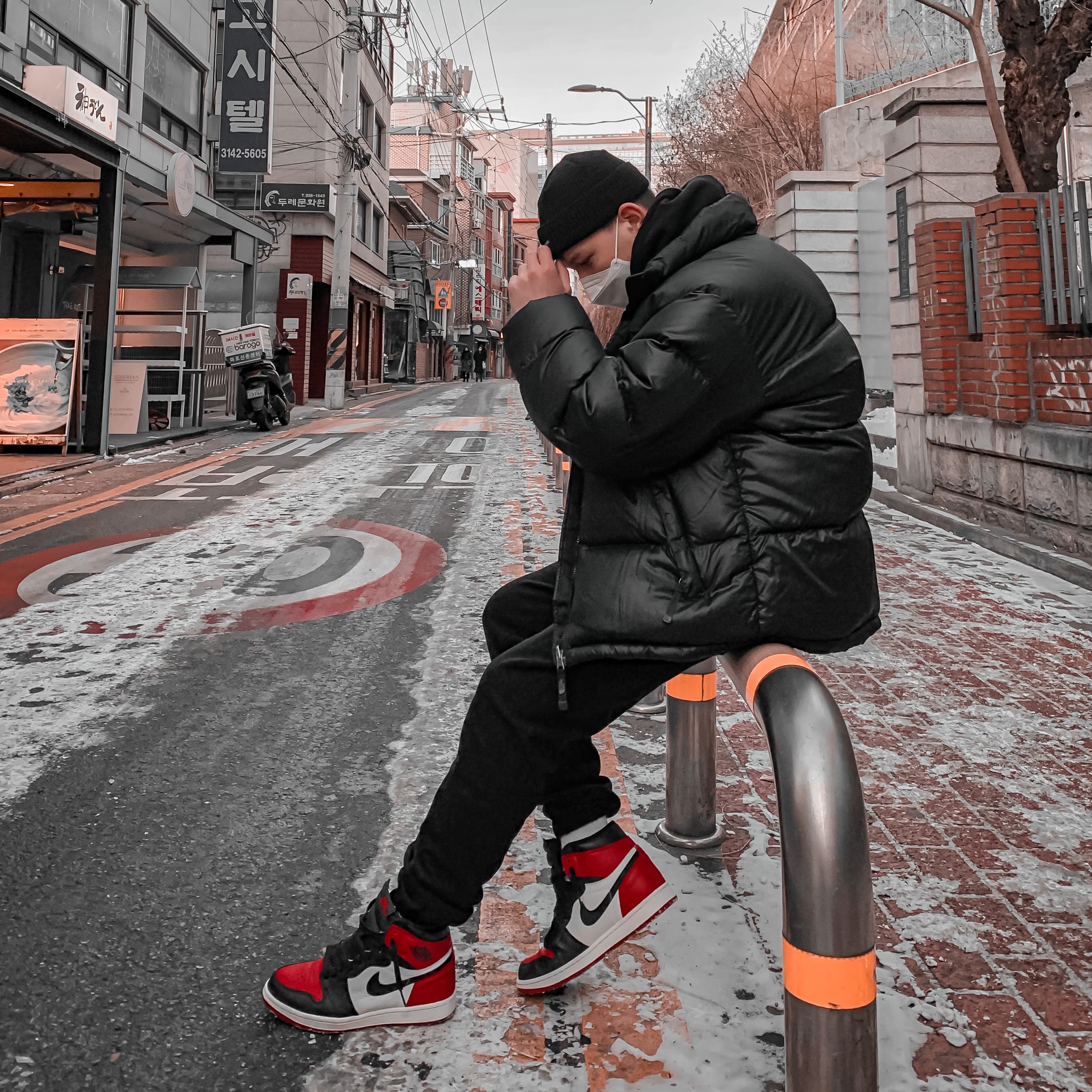 Jordan 1 Retro High OG Bred Toe 착용 스타일 - 4