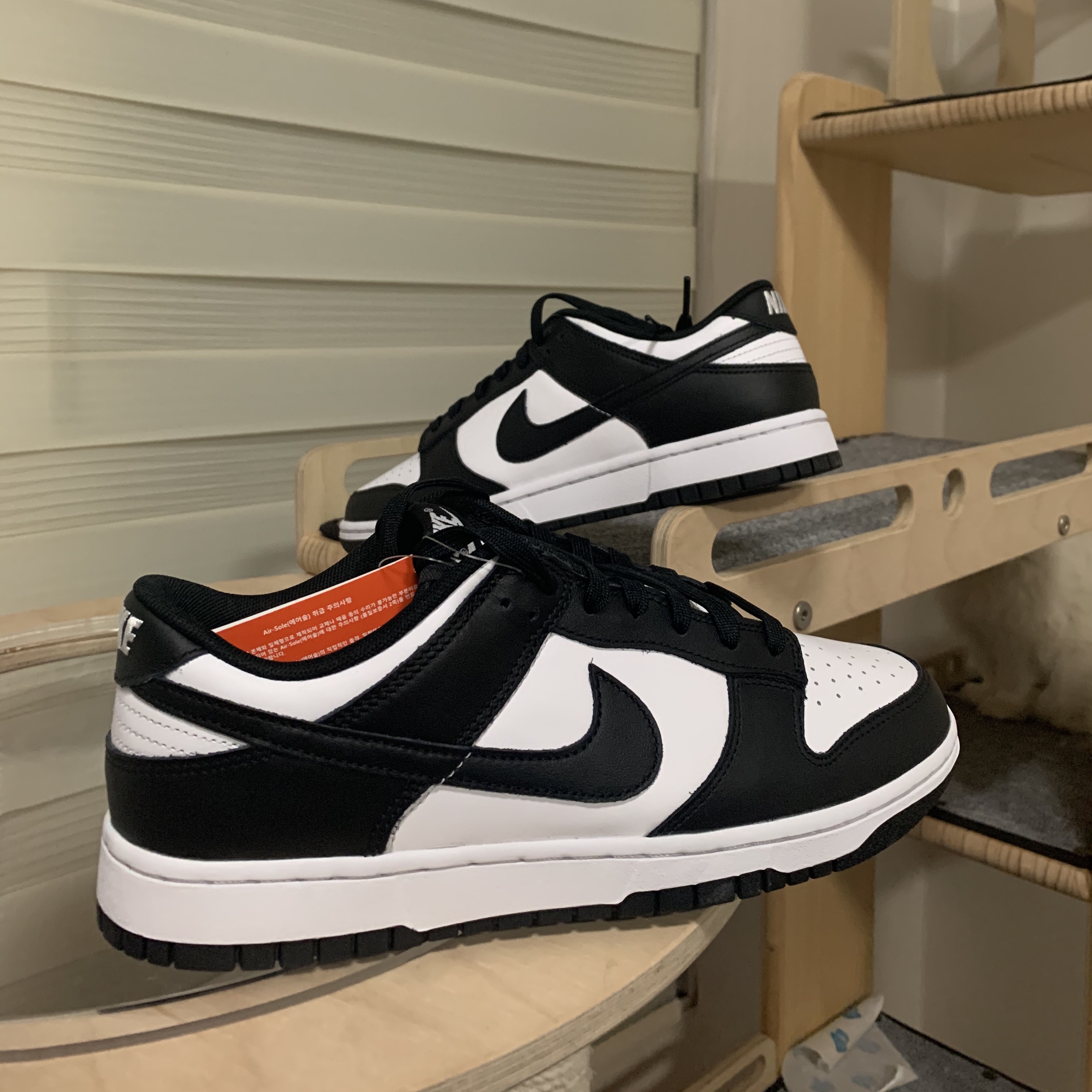 Nike Dunk Low Retro Black 착용 스타일 - 1