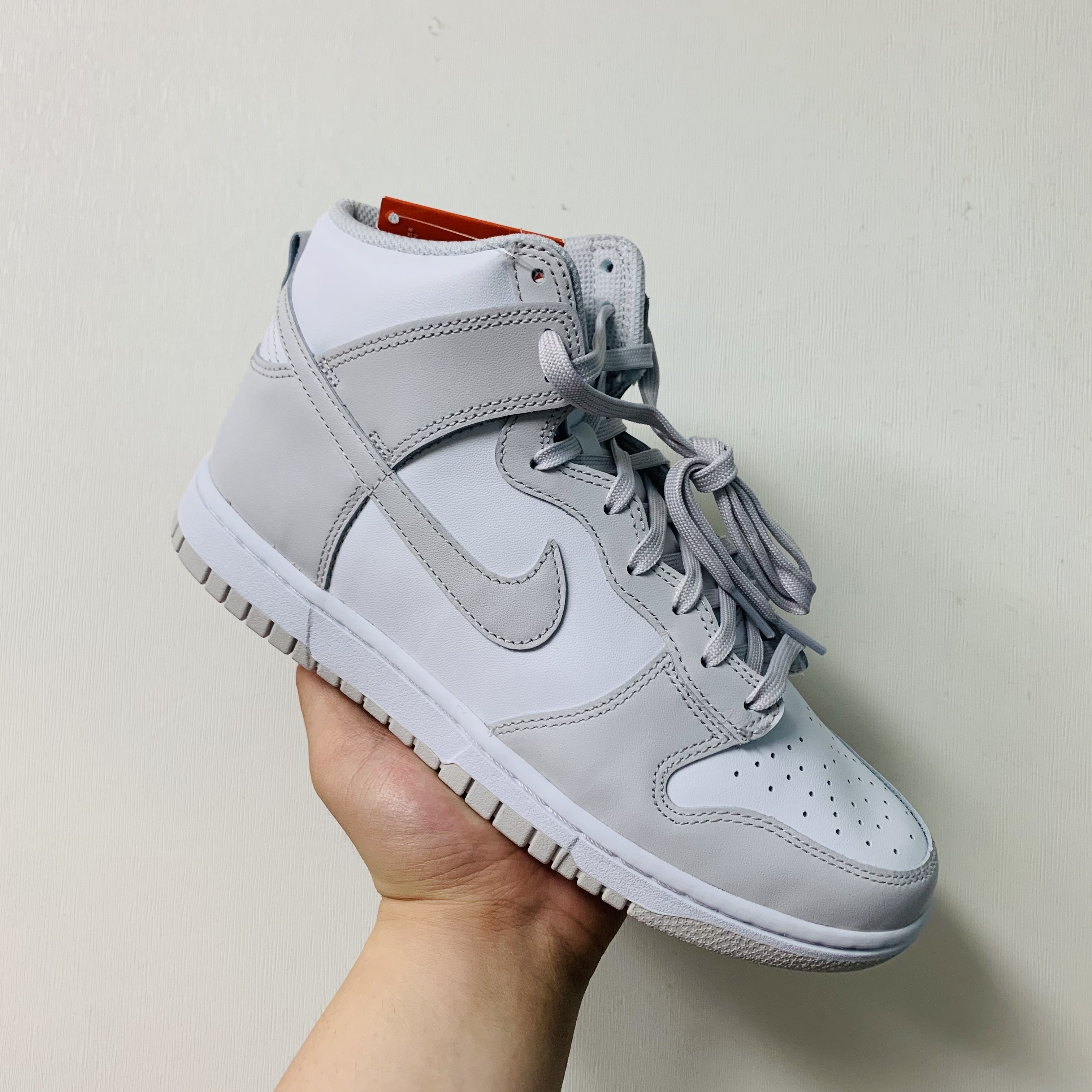 Nike Dunk High Retro Vast Grey 착용 스타일