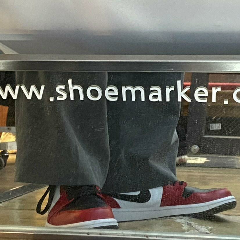 Jordan 1 Mid Chicago Black Toe 착용 스타일