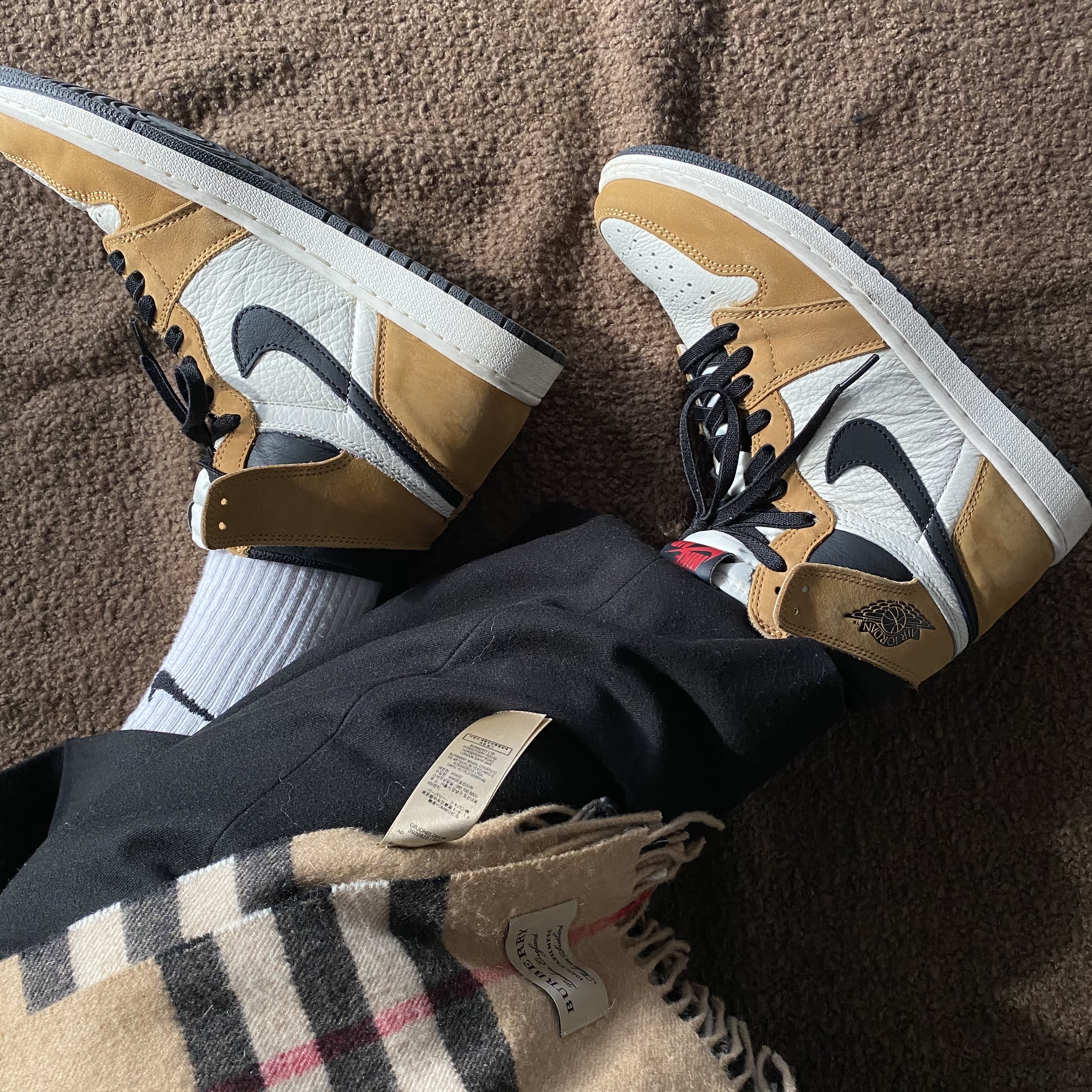 Jordan 1 Retro High Rookie of the Year 착용 스타일 - 2