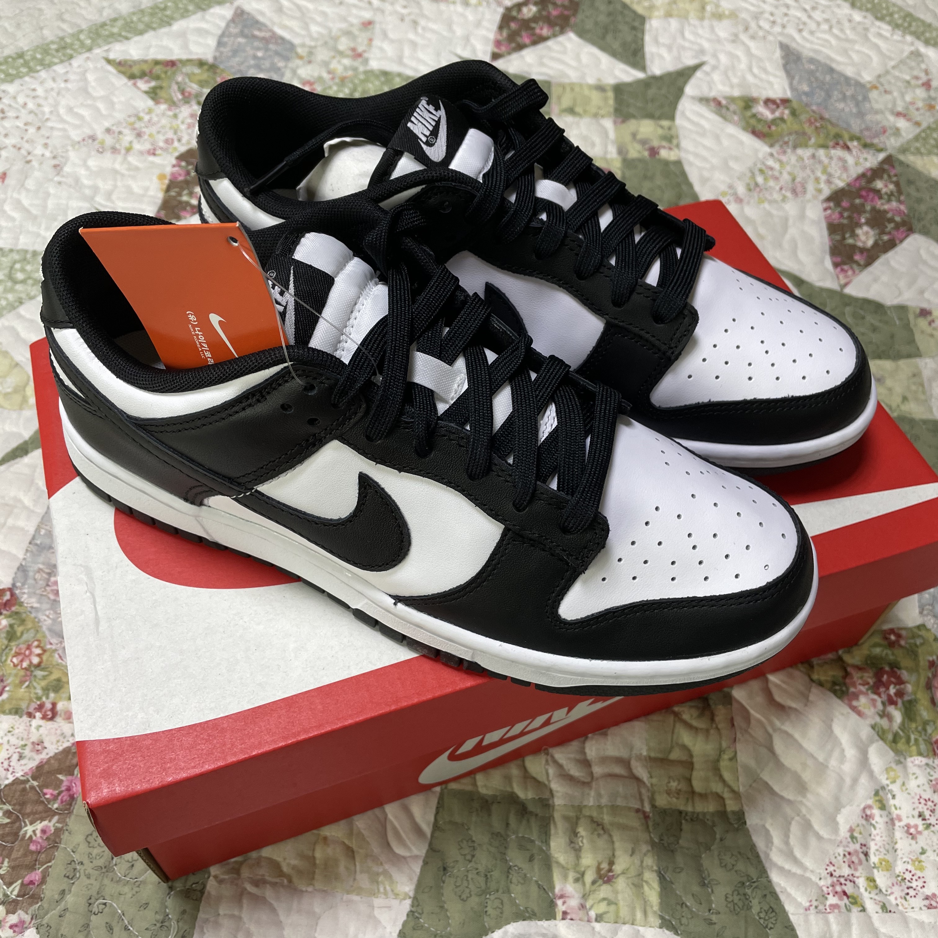 Nike Dunk Low Retro Black 착용 스타일