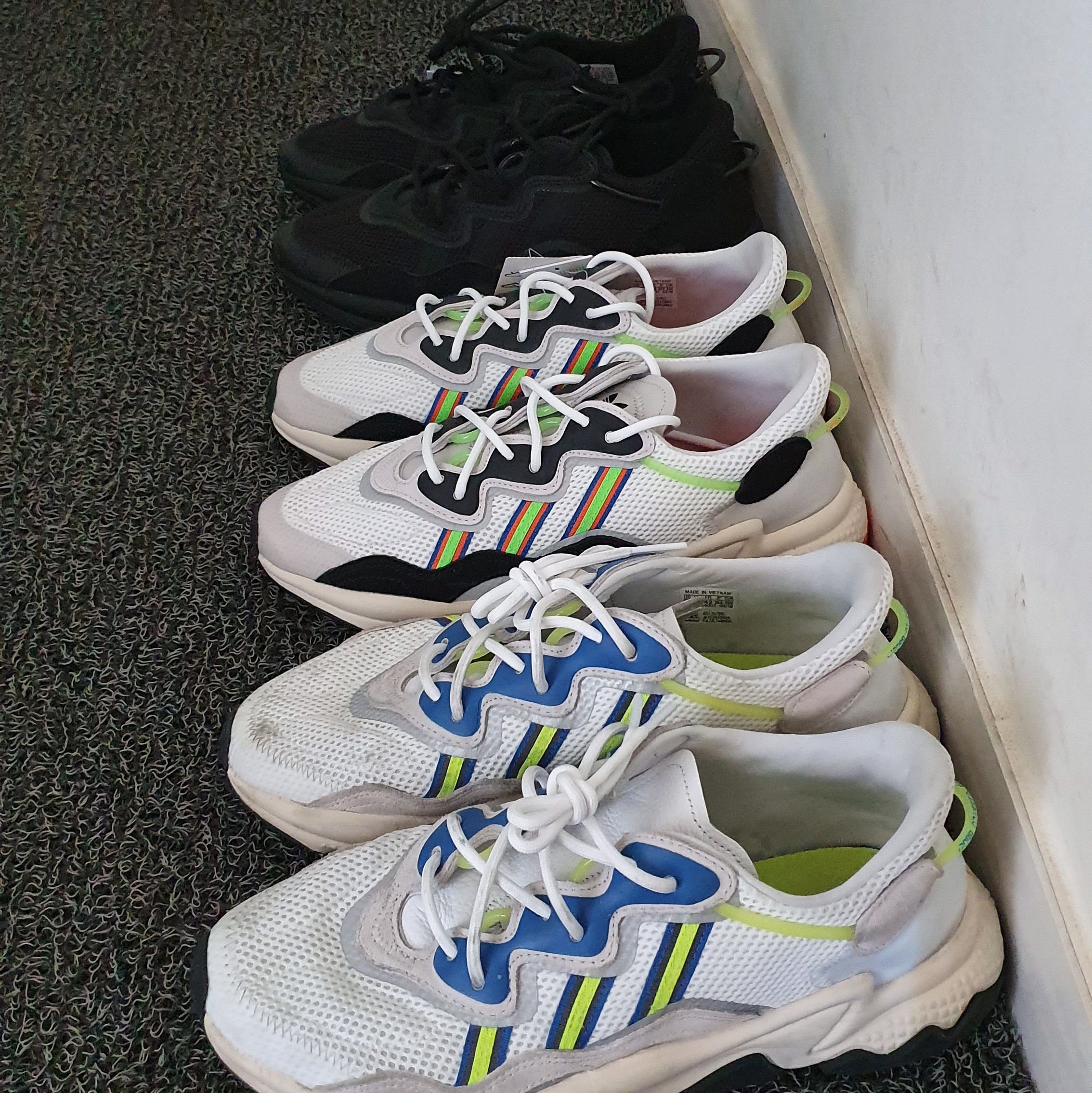 Adidas Ozweego X-Model Pack, Adidas Ozweego Core Black 착용 스타일 - 2
