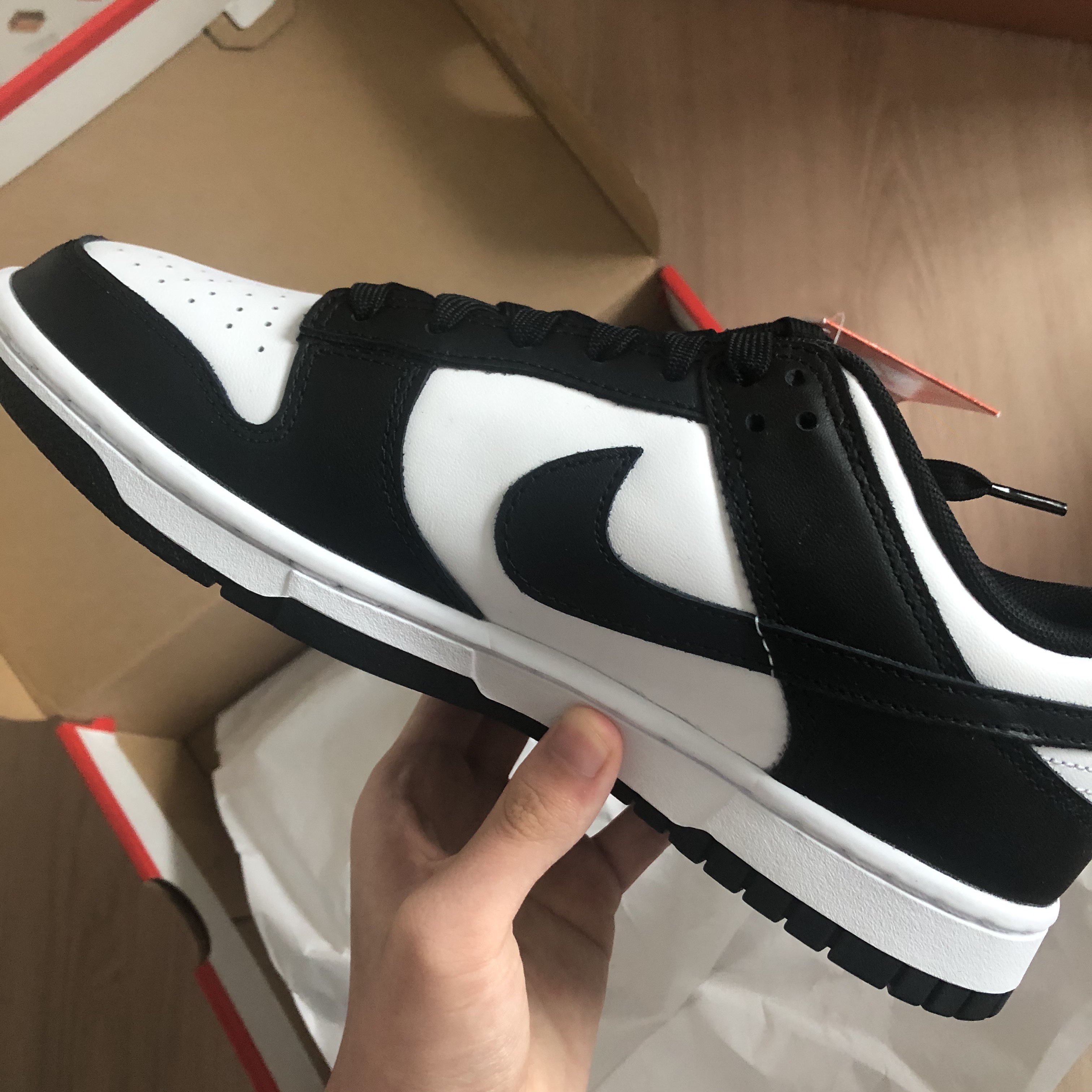 Nike Dunk Low Retro Black 착용 스타일