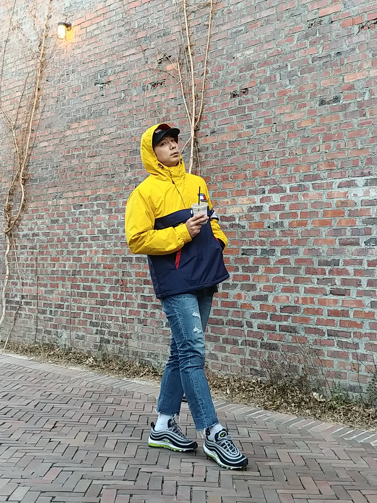 Nike Air Max 97 OG Black Volt Asia 착용 스타일
