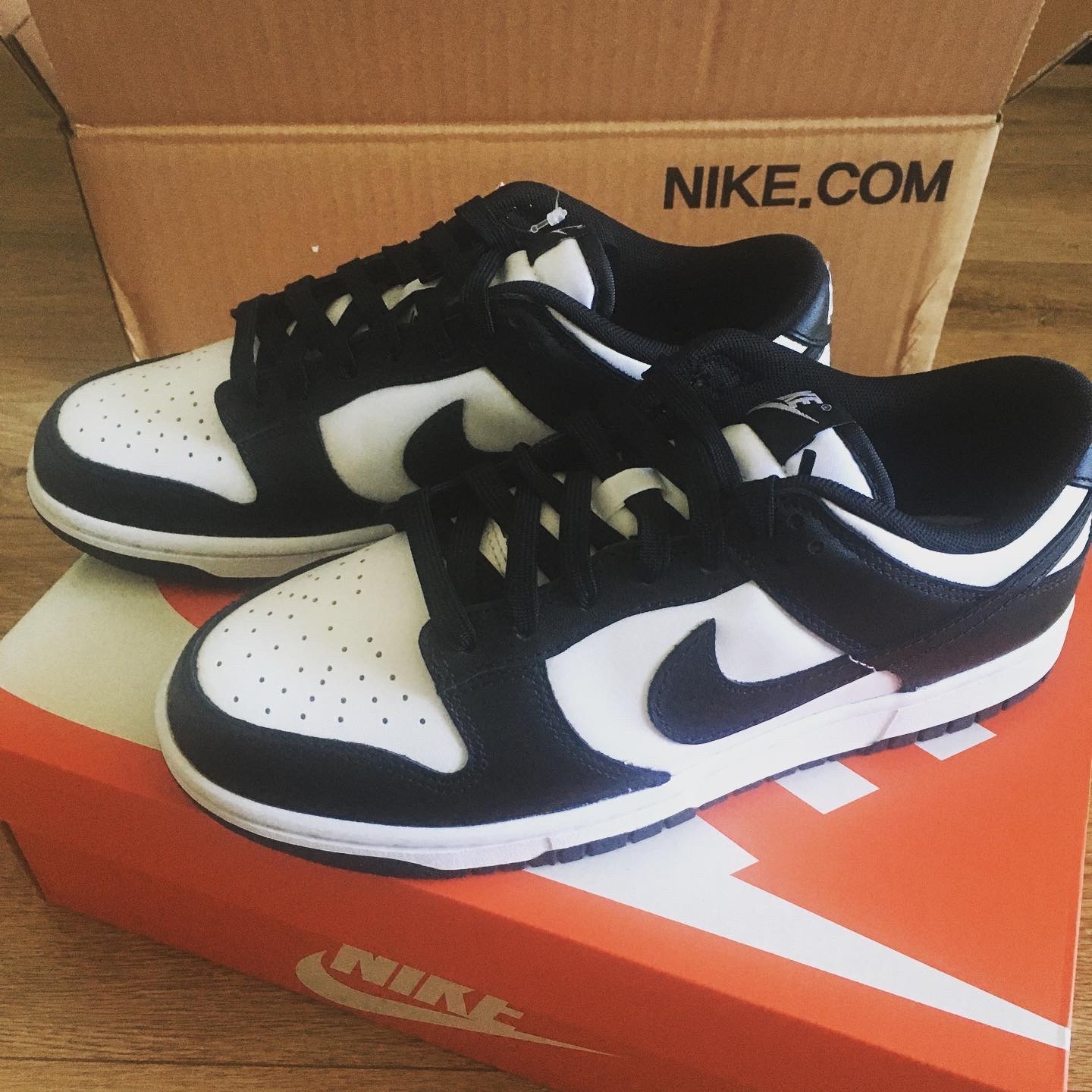 Nike Dunk Low Retro Black 착용 스타일 - 2