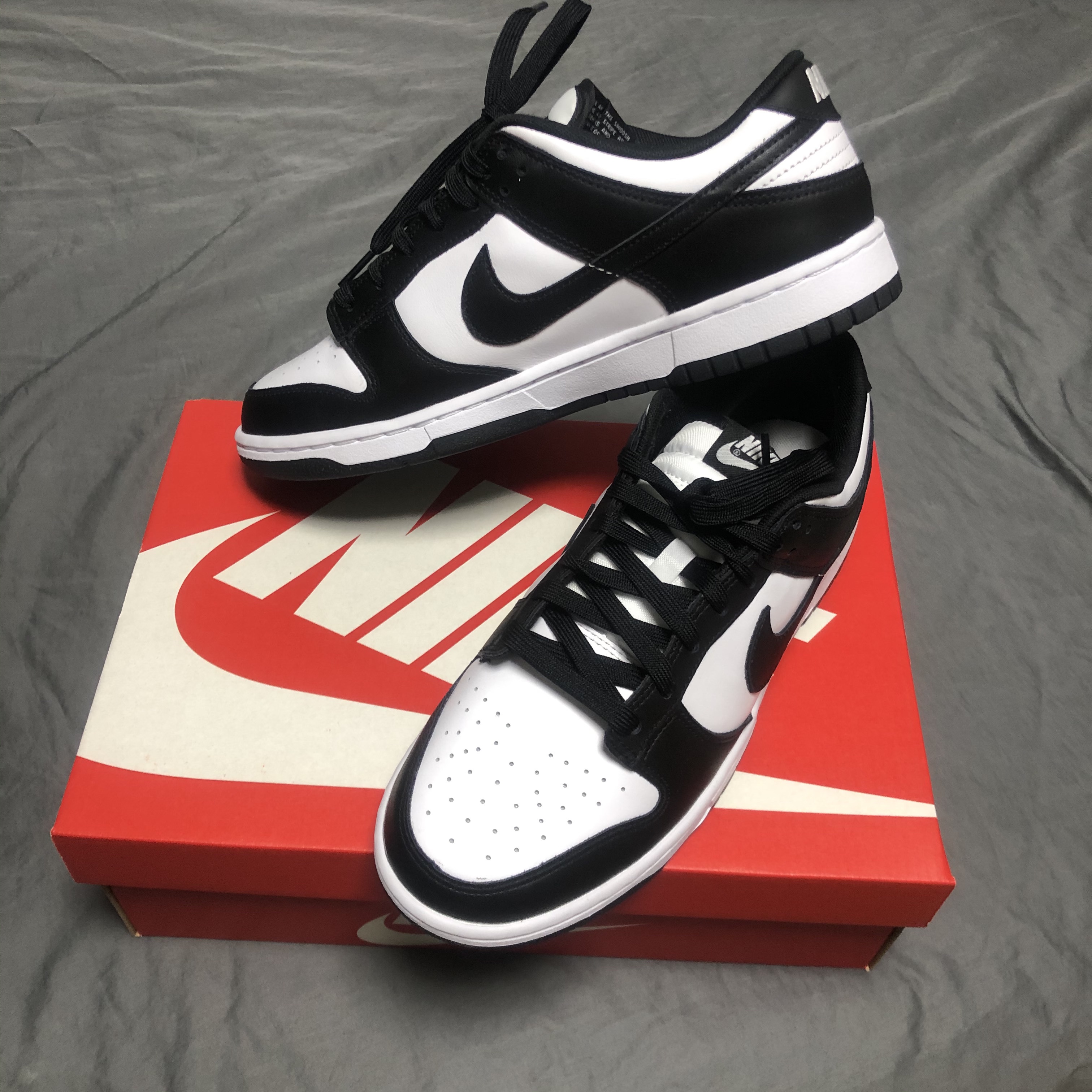 Nike Dunk Low Retro Black 착용 스타일