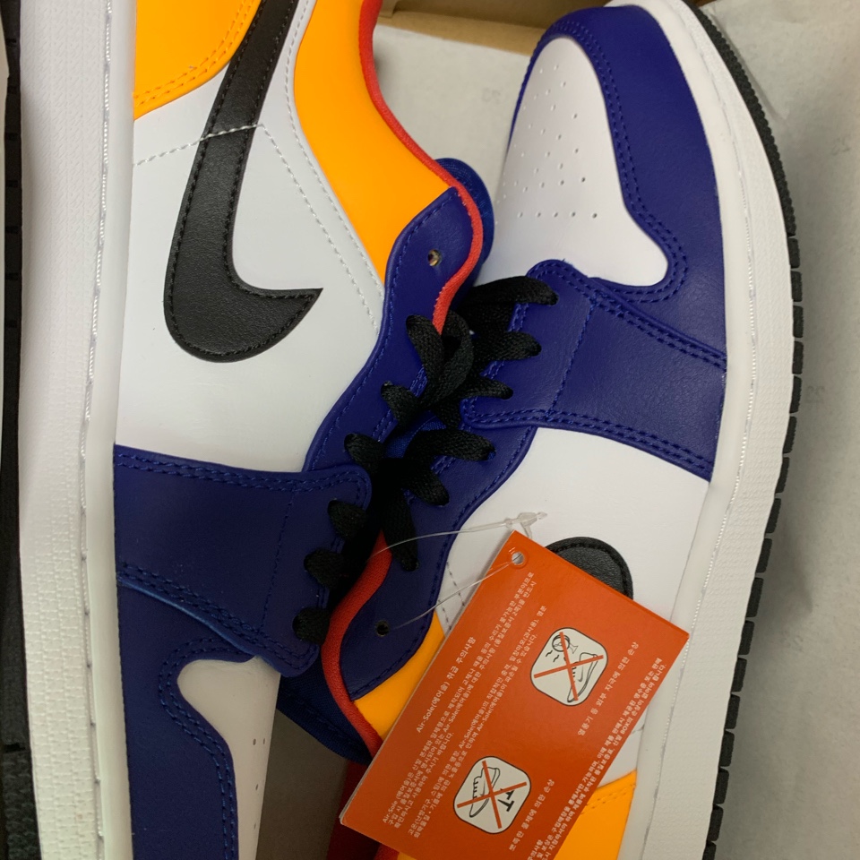 Jordan 1 Low Royal Yellow 착용 스타일