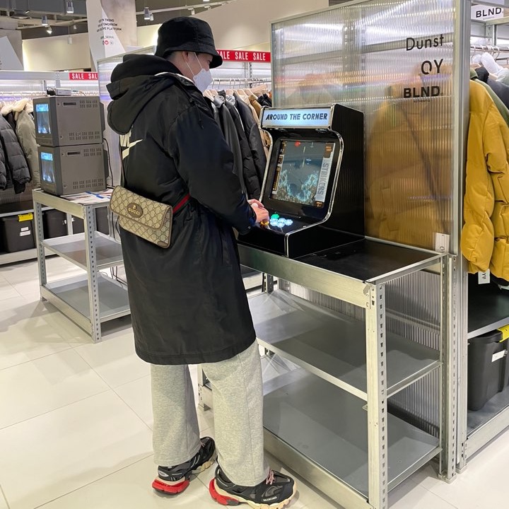 Nike Futura Corduroy Bucket Black, Balenciaga Track Sneakers Black Red 2019 착용 스타일